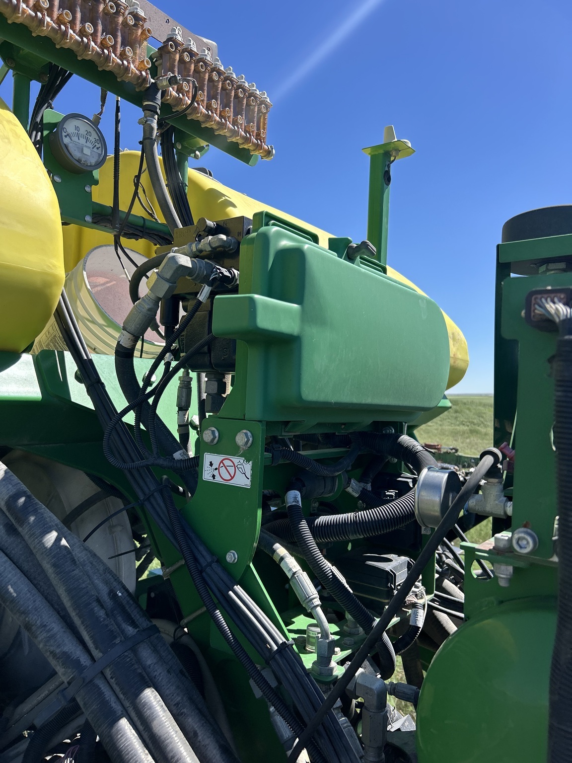 2016 John Deere 1725 CCS Planter