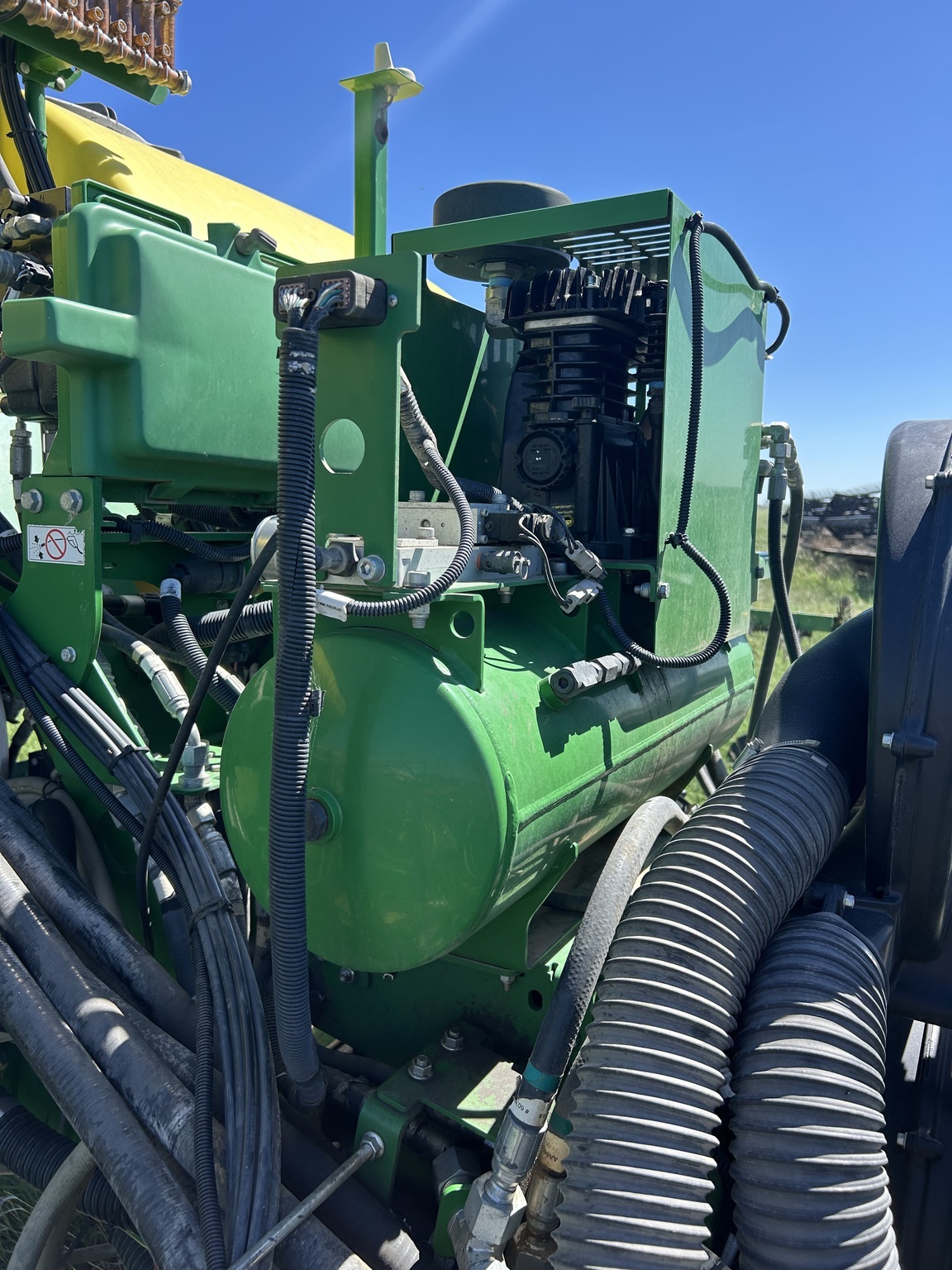 2016 John Deere 1725 CCS Planter