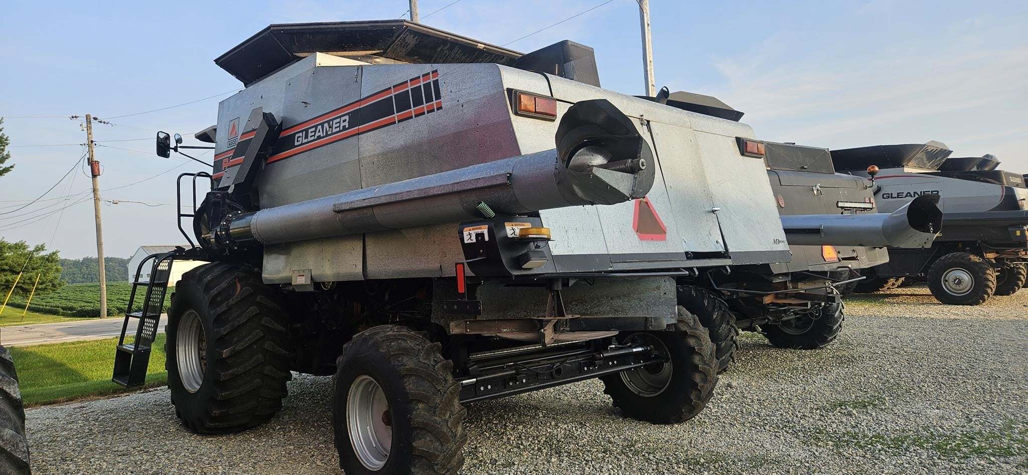 1994 Gleaner R62 Combine