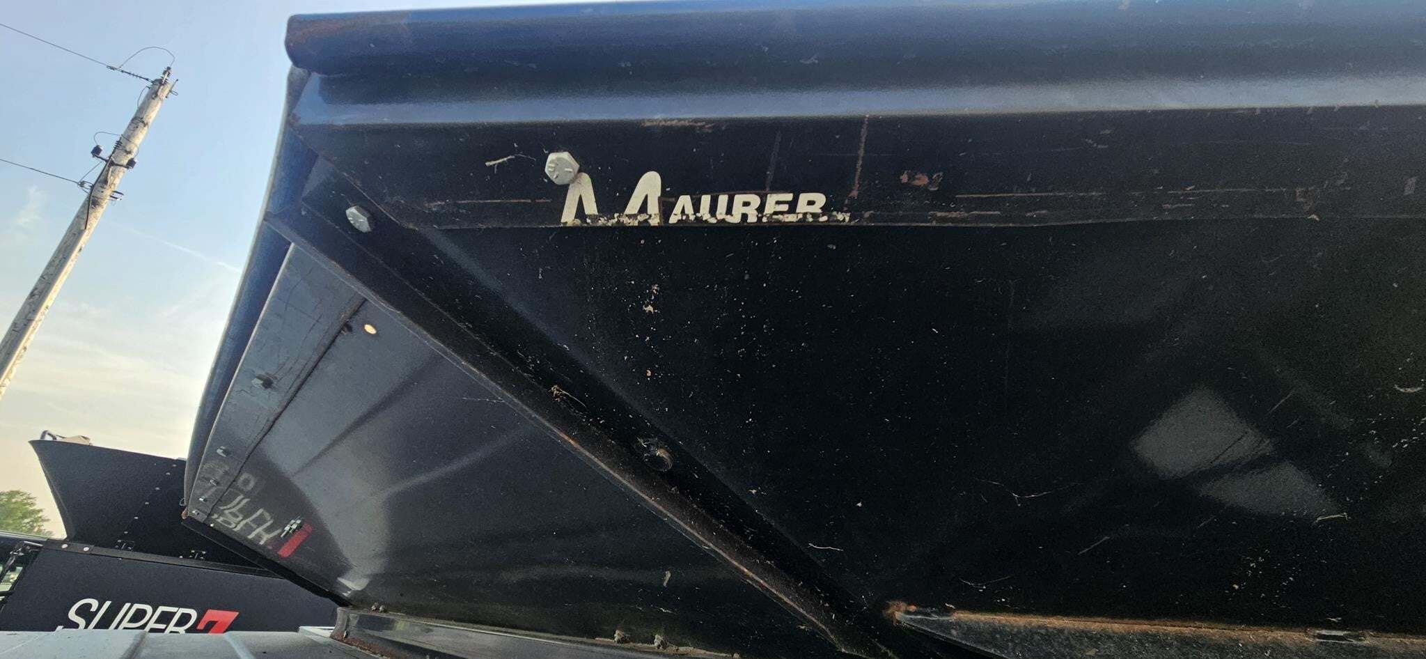1994 Gleaner R62 Combine