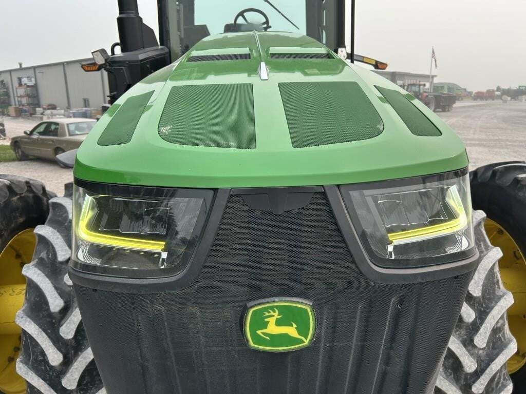 2021 John Deere 8R 310 Tractor