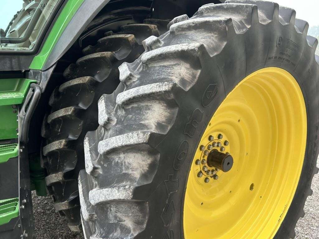 2021 John Deere 8R 310 Tractor