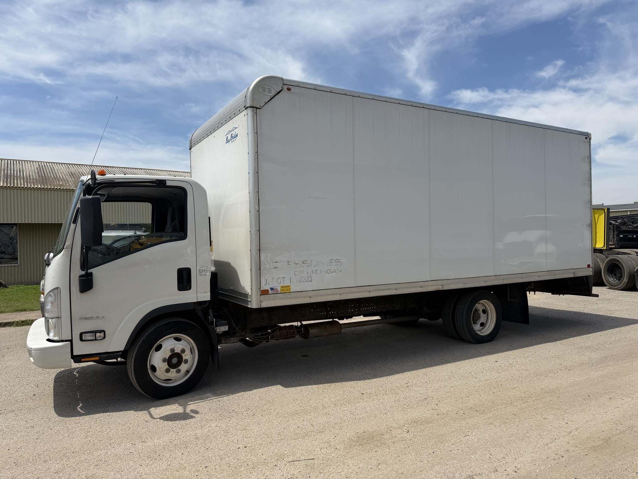 2022 Chevrolet LCF4500HD Box Trucks/Trailer