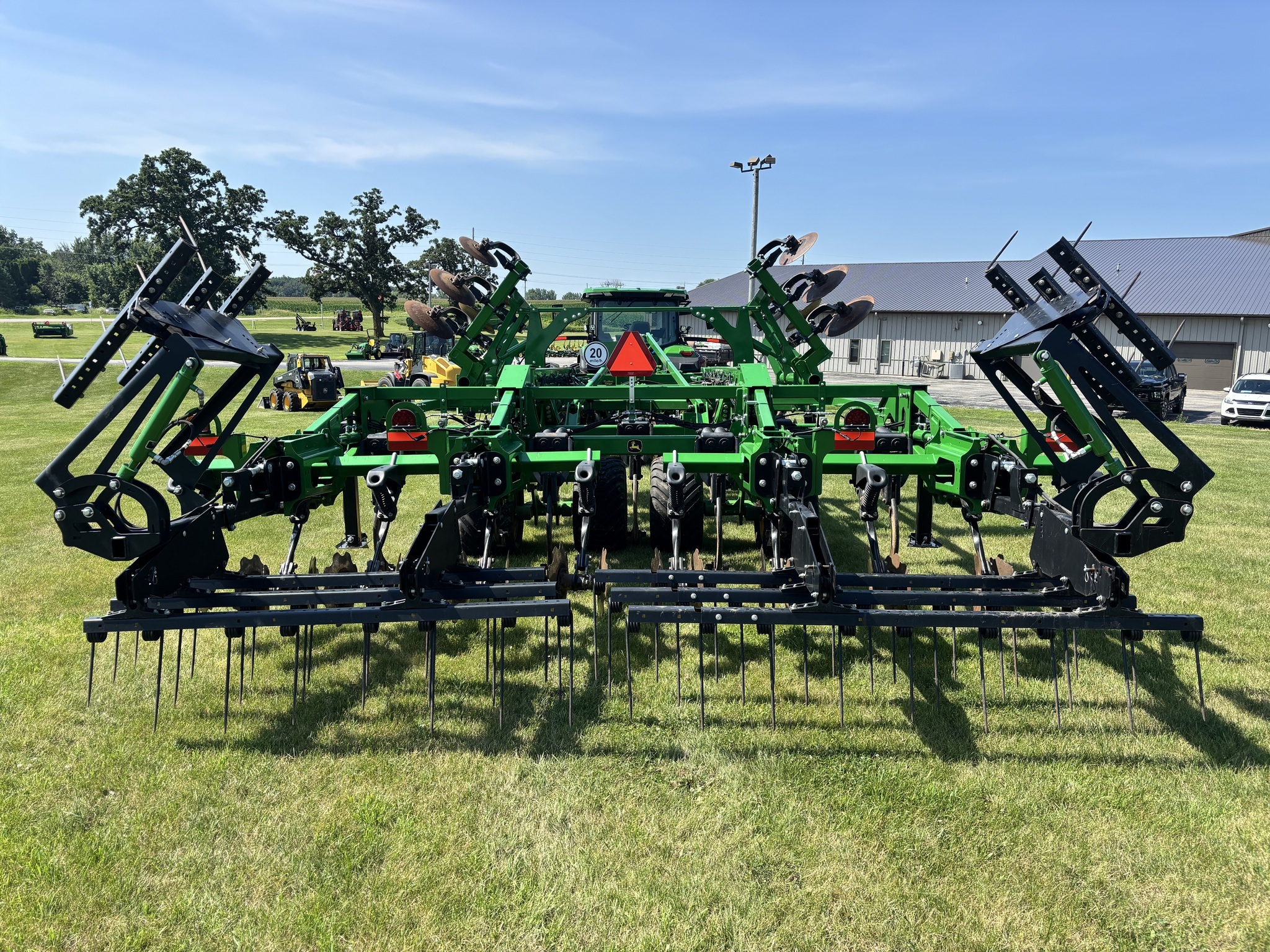 2023 John Deere 2730 Disk Chisel