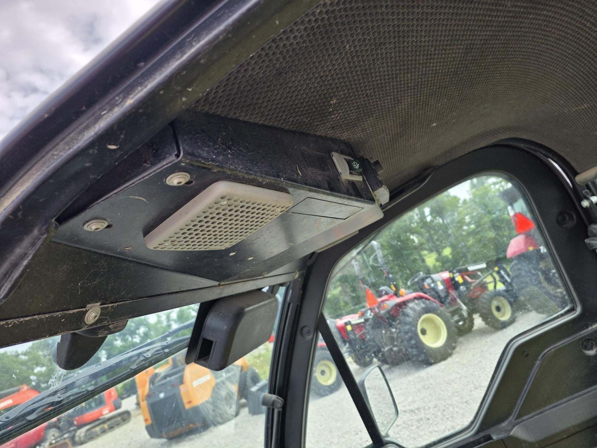 2015 John Deere Gator XUV 825I ATVs and Utility Vehicle