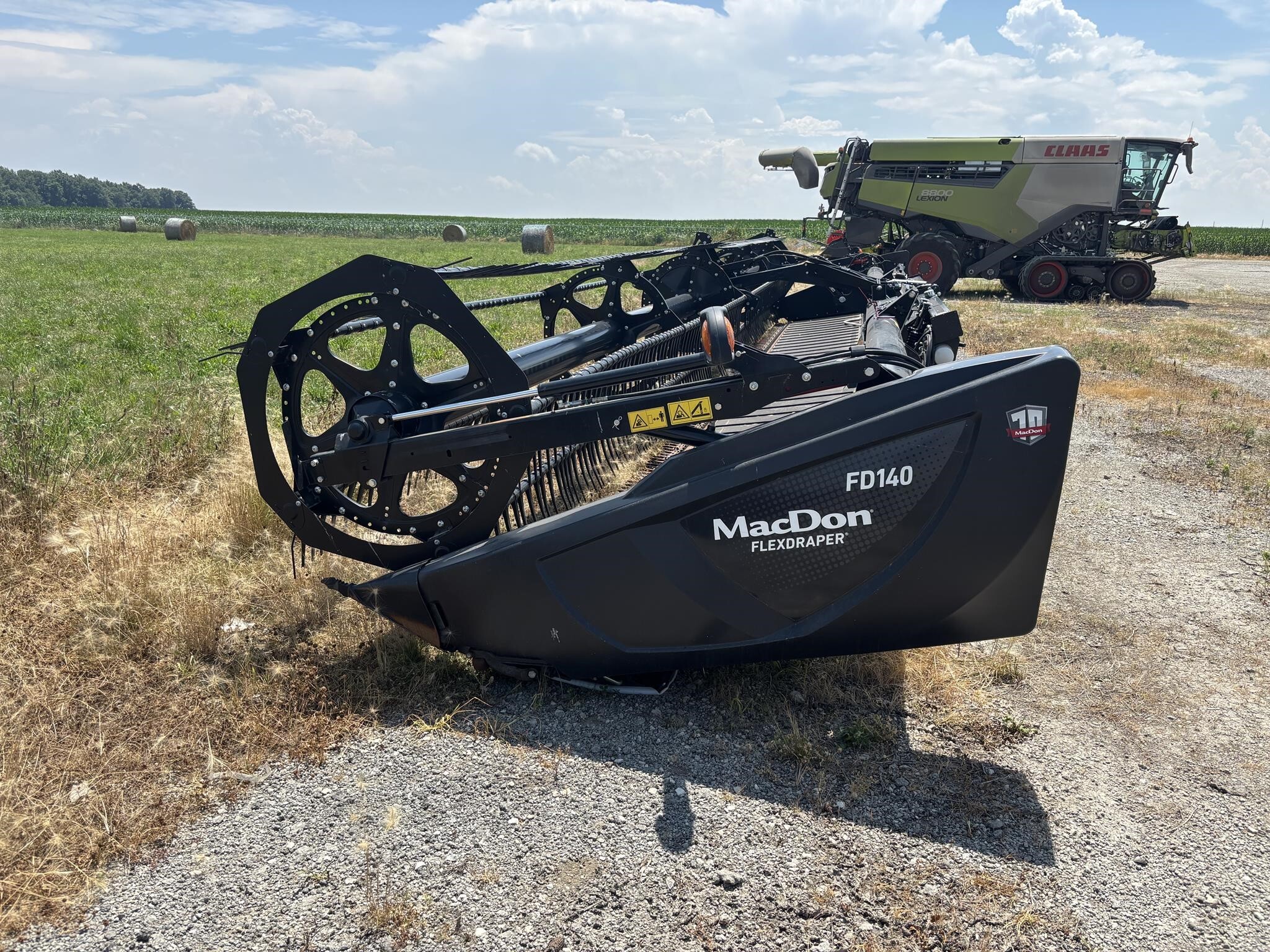 2019 MacDon FD140 Platform