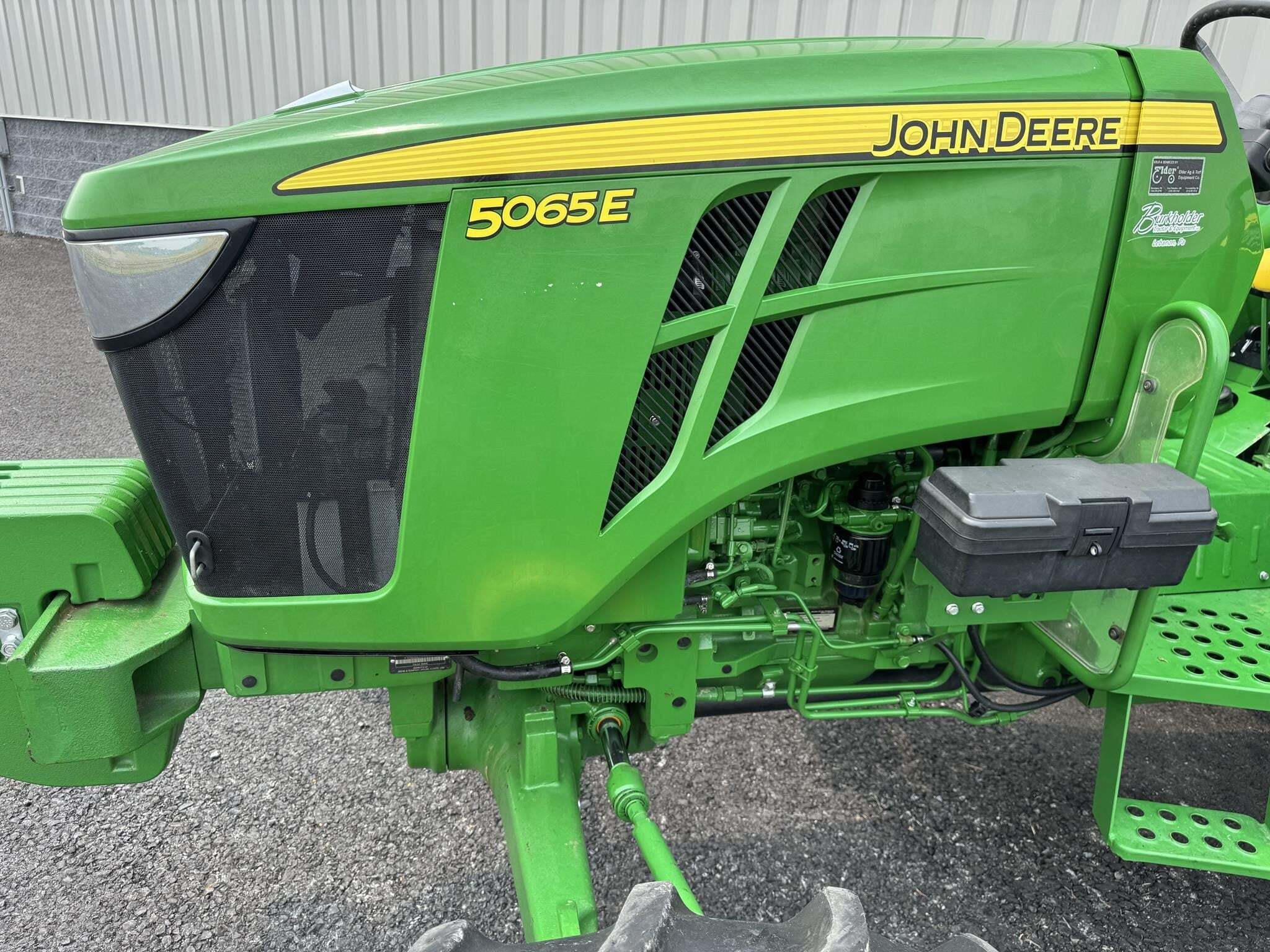 2016 John Deere 5065E Tractor