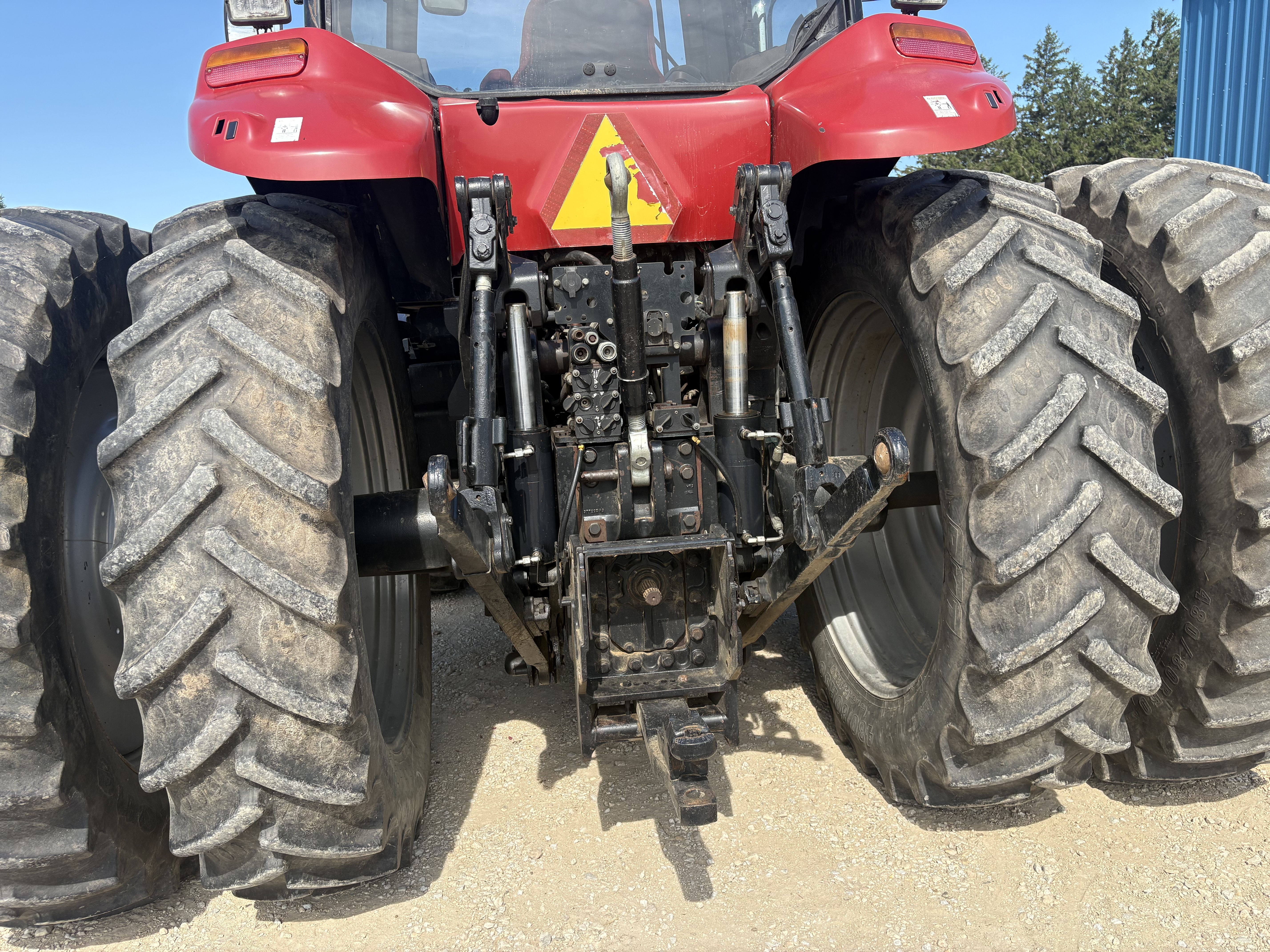 2011 Case IH Magnum 340 Tractor