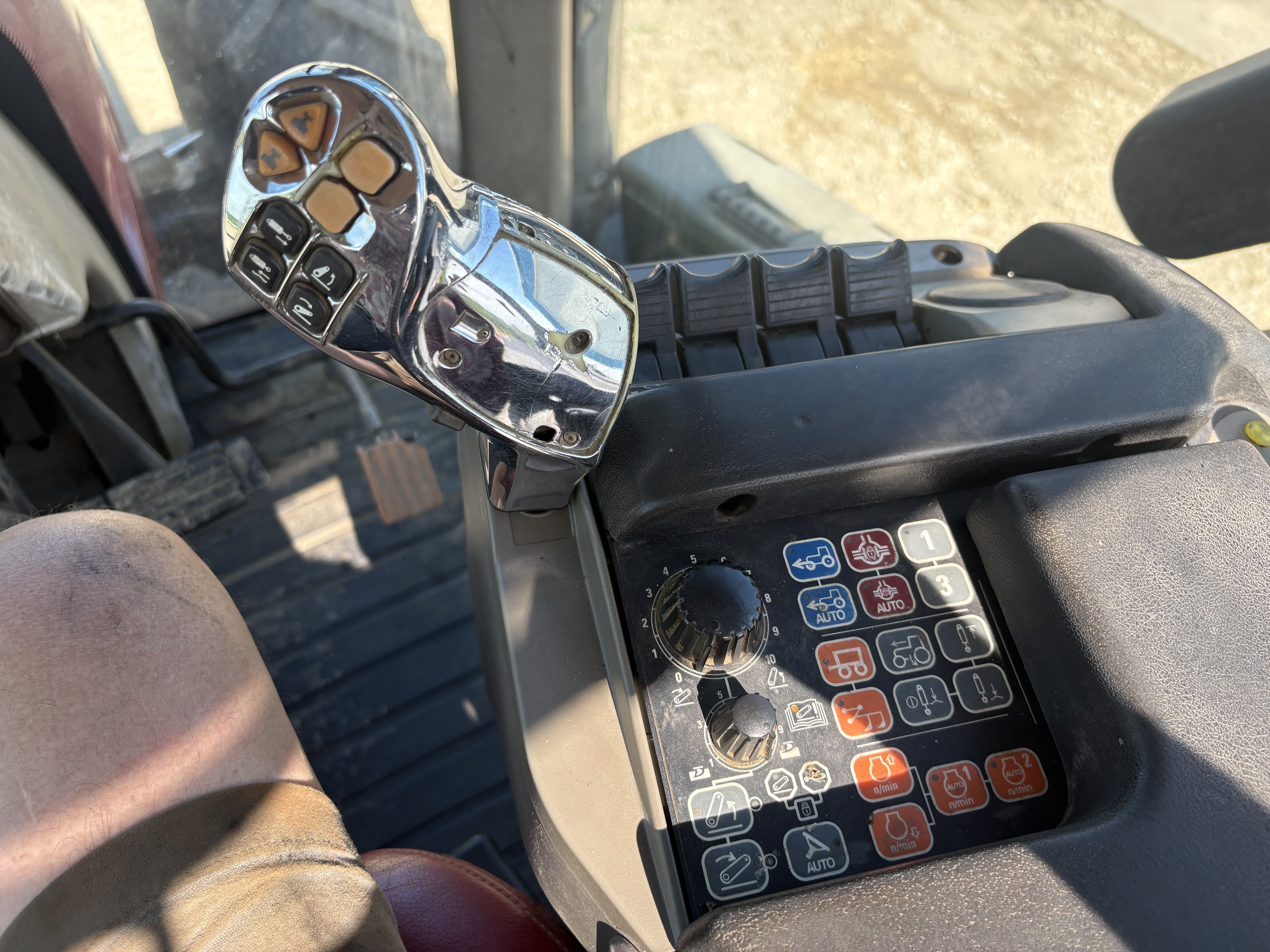 2011 Case IH Magnum 340 Tractor