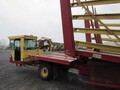  New Holland 1069 Bale Wagons and Trailer