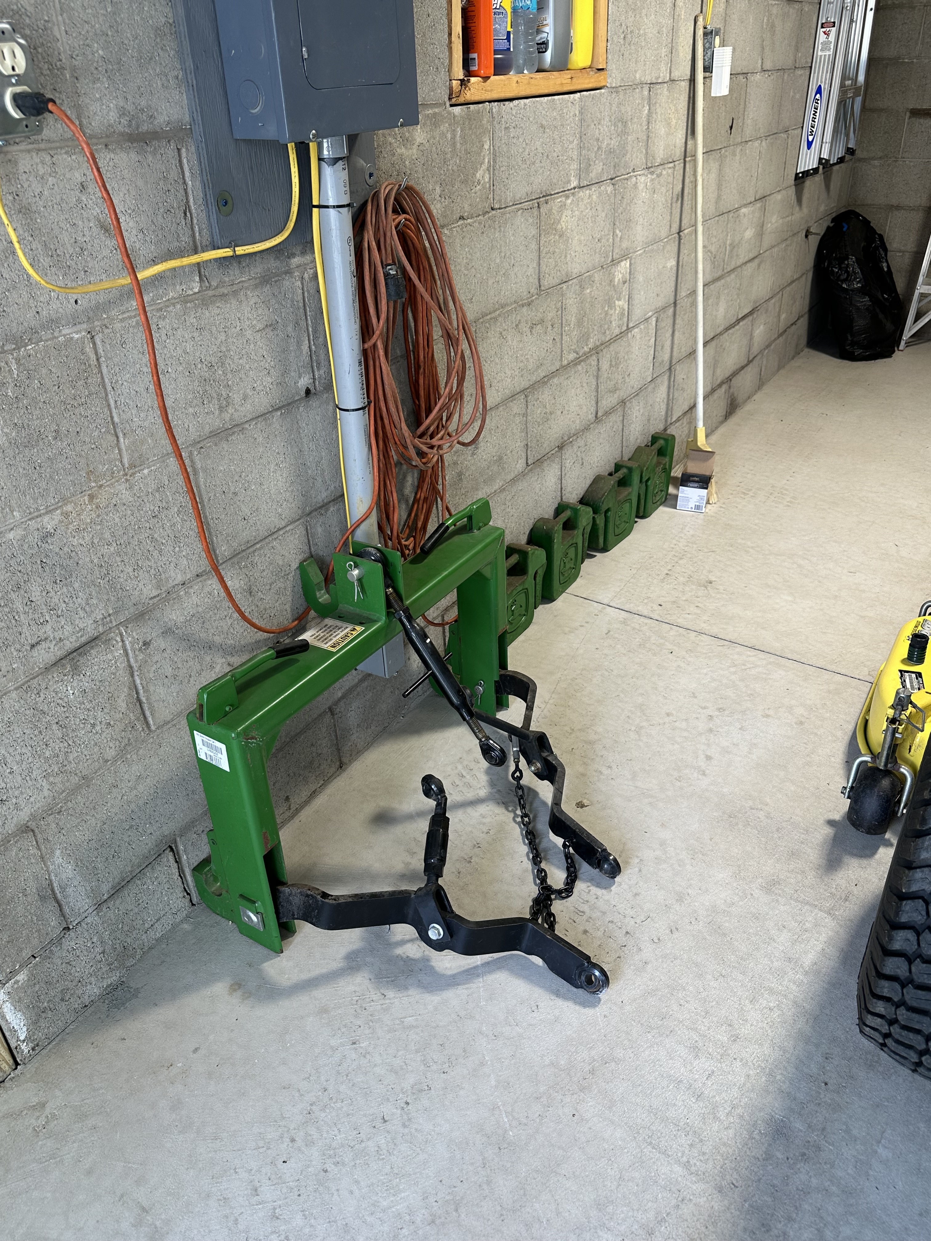 2013 John Deere X730 Lawn Mower