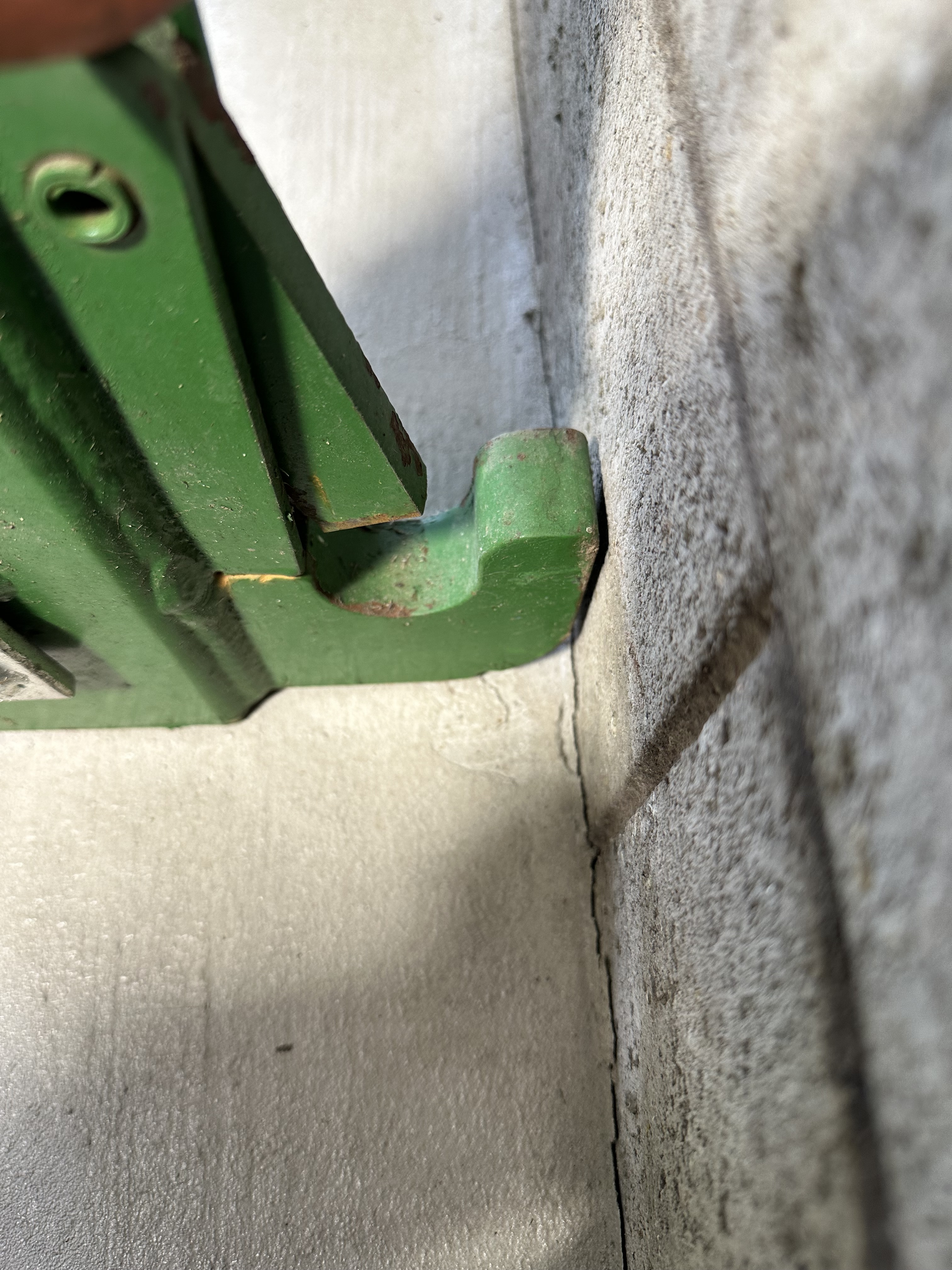 2013 John Deere X730 Lawn Mower