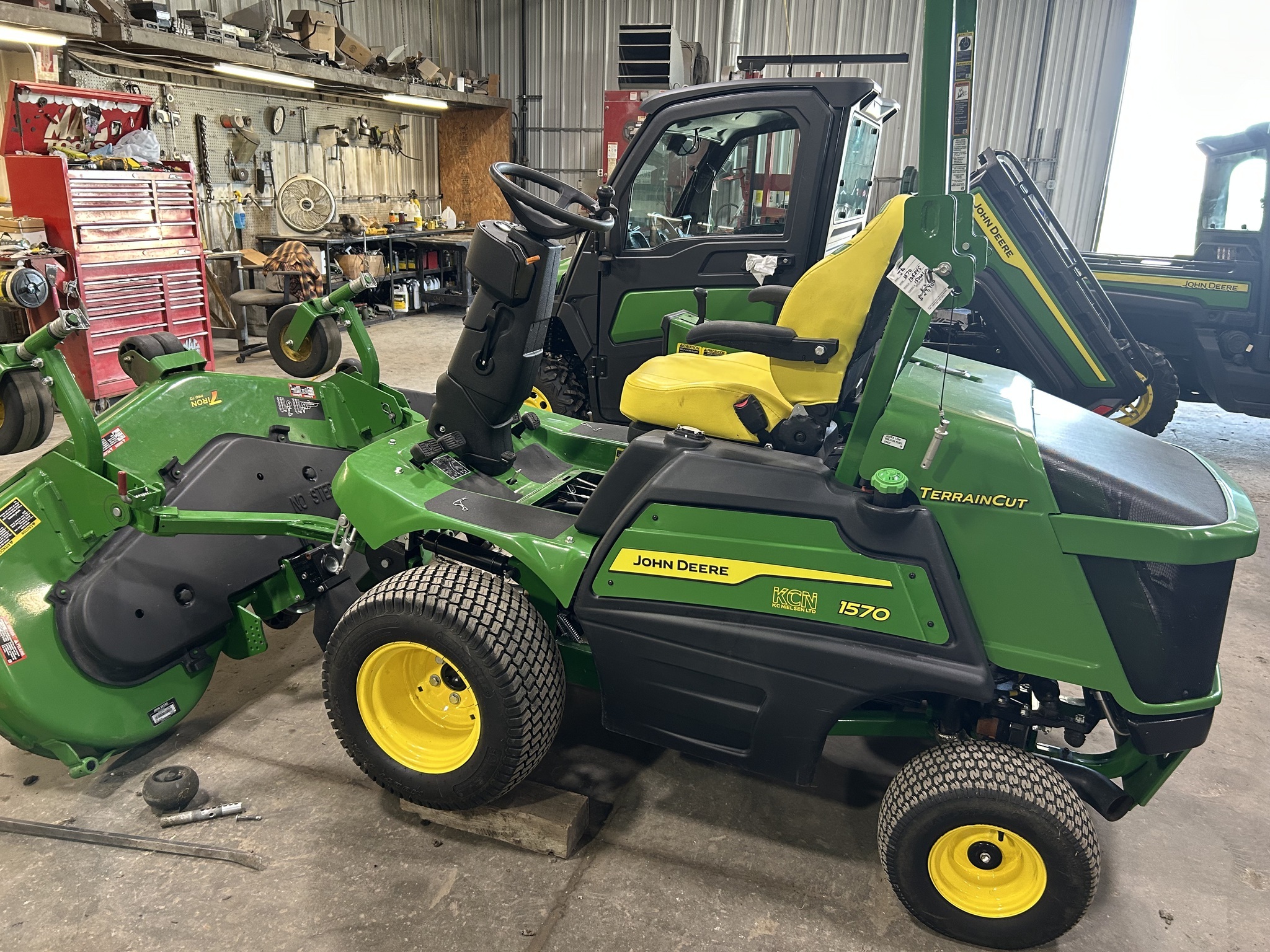 2024 John Deere 1570 Lawn Mower