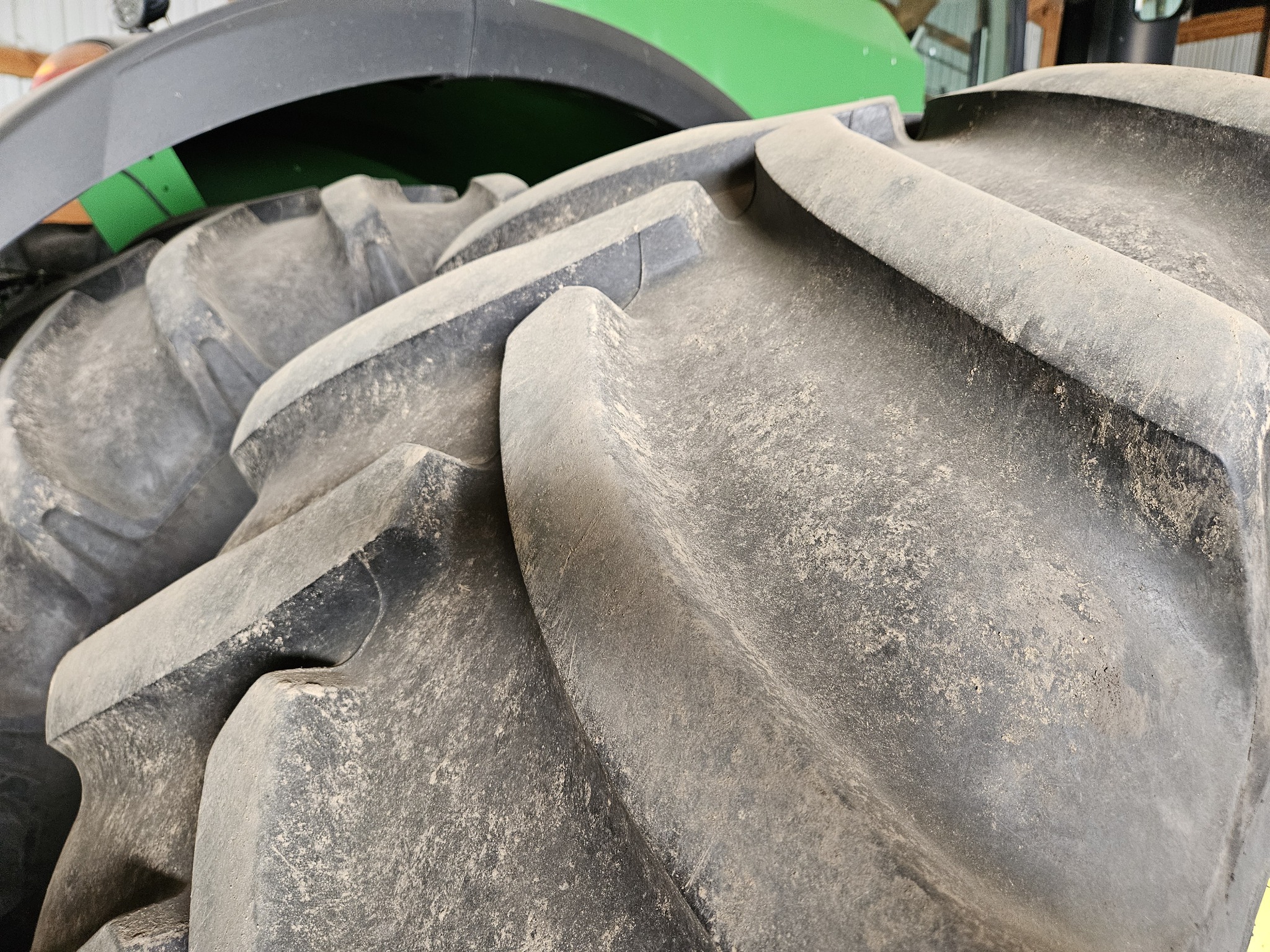 2015 John Deere 9620R Tractor
