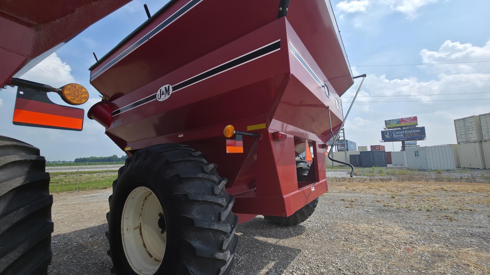 2004 J&M 620-14 Grain Cart