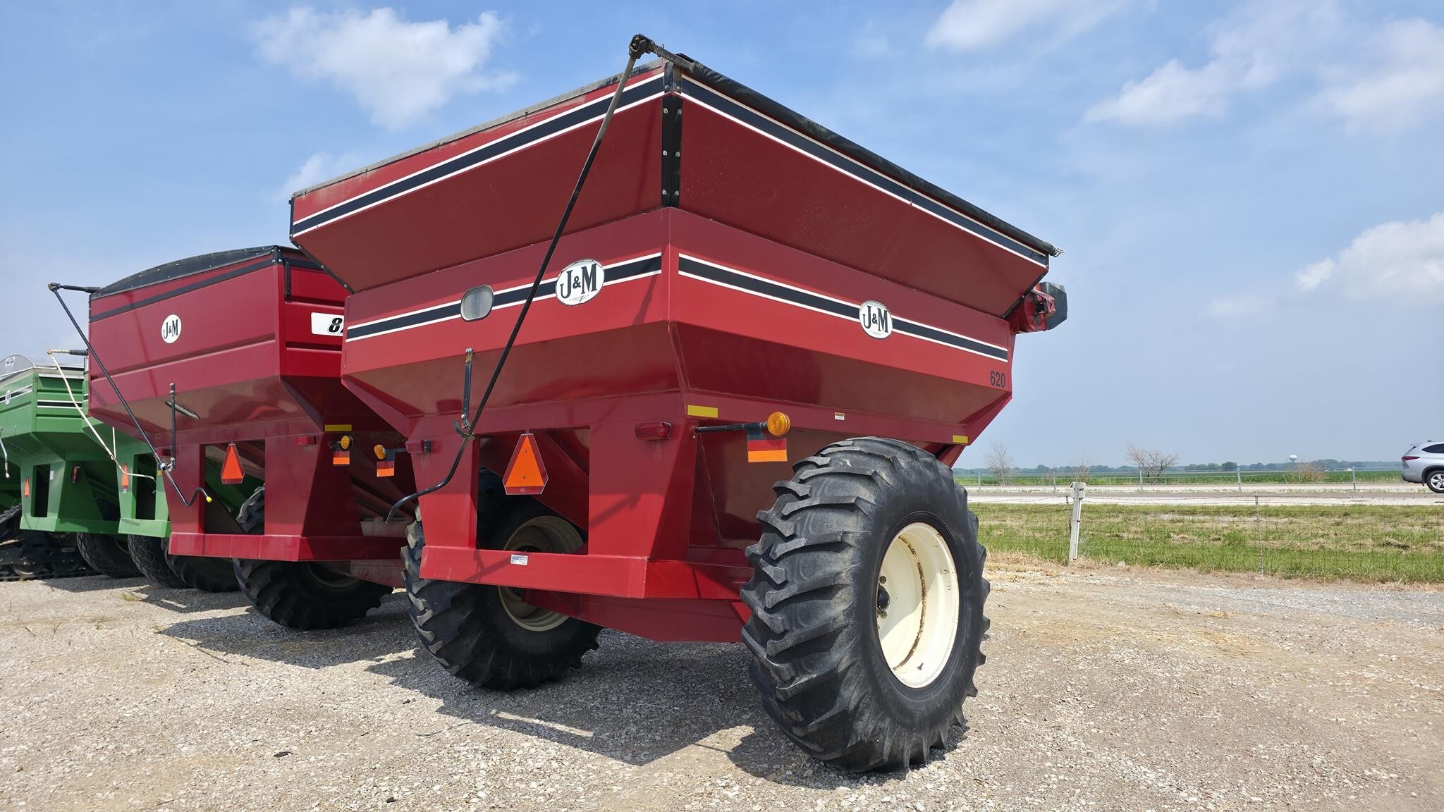 2004 J&M 620-14 Grain Cart