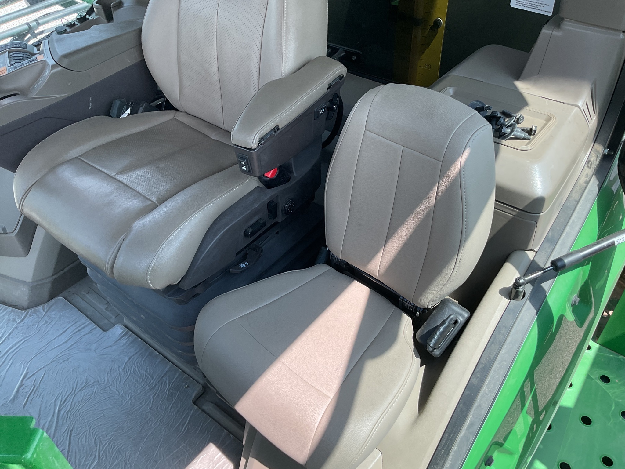 2025 John Deere 616R Self-Propelled Sprayer