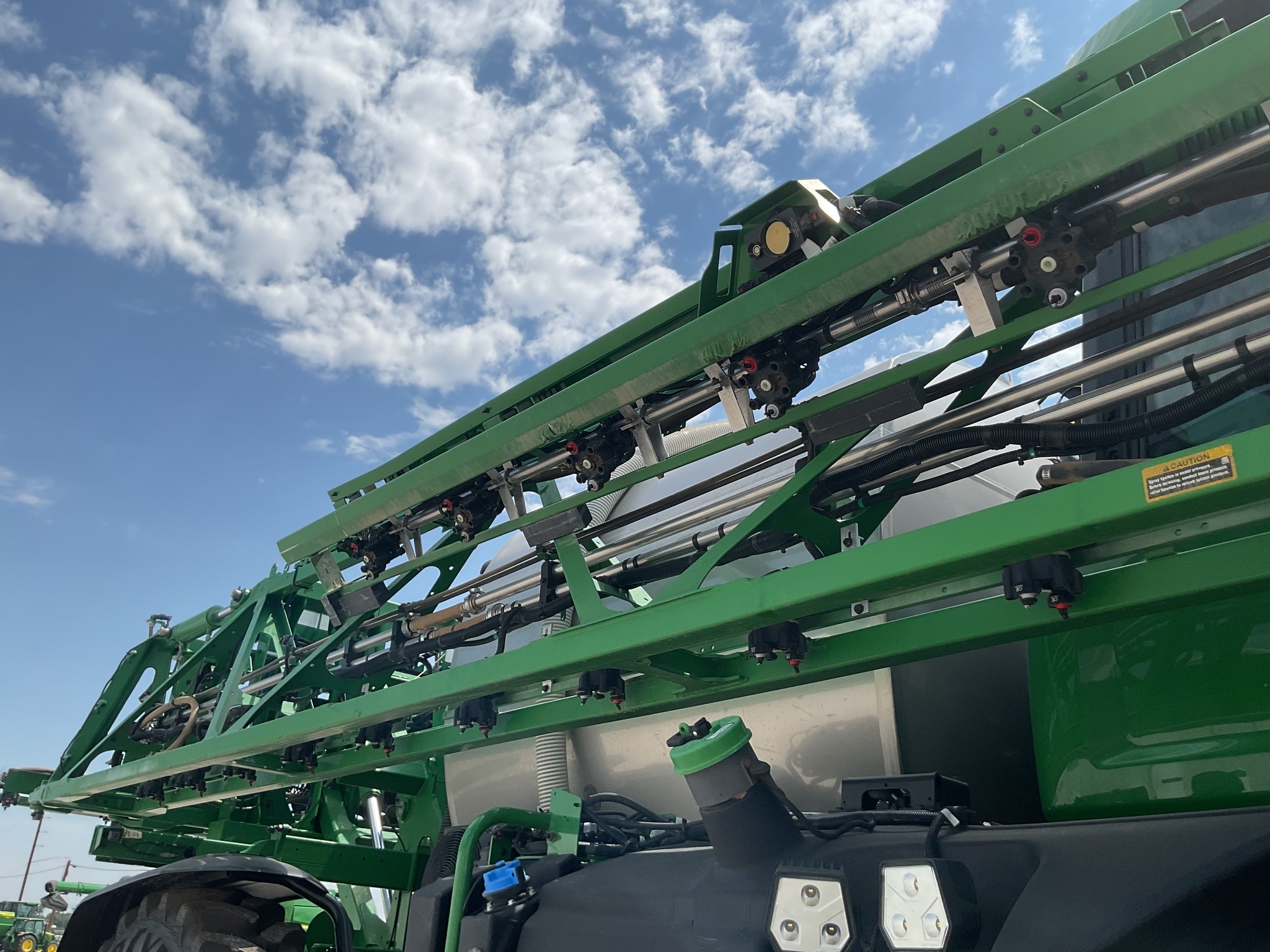 2025 John Deere 616R Self-Propelled Sprayer