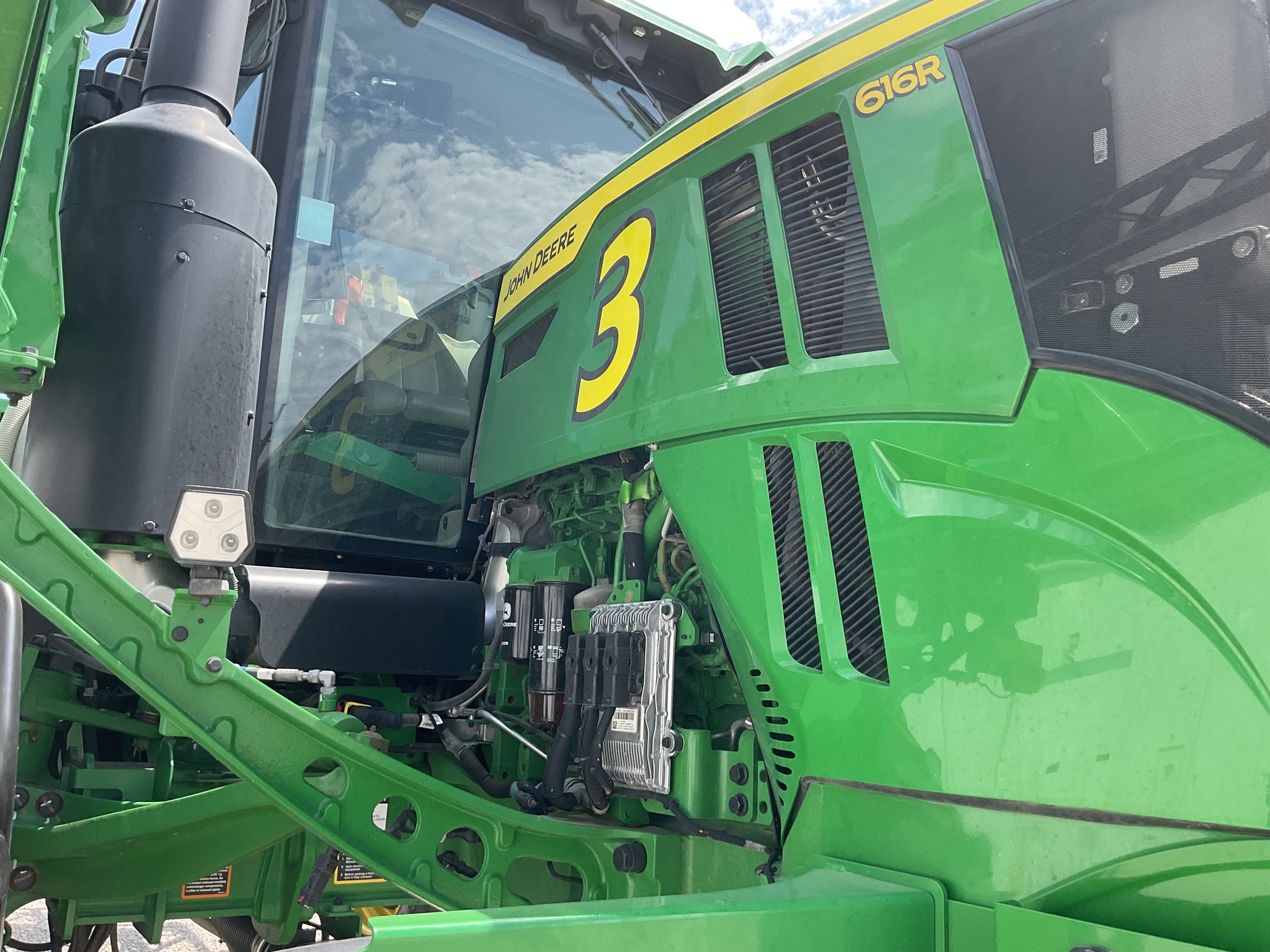 2025 John Deere 616R Self-Propelled Sprayer