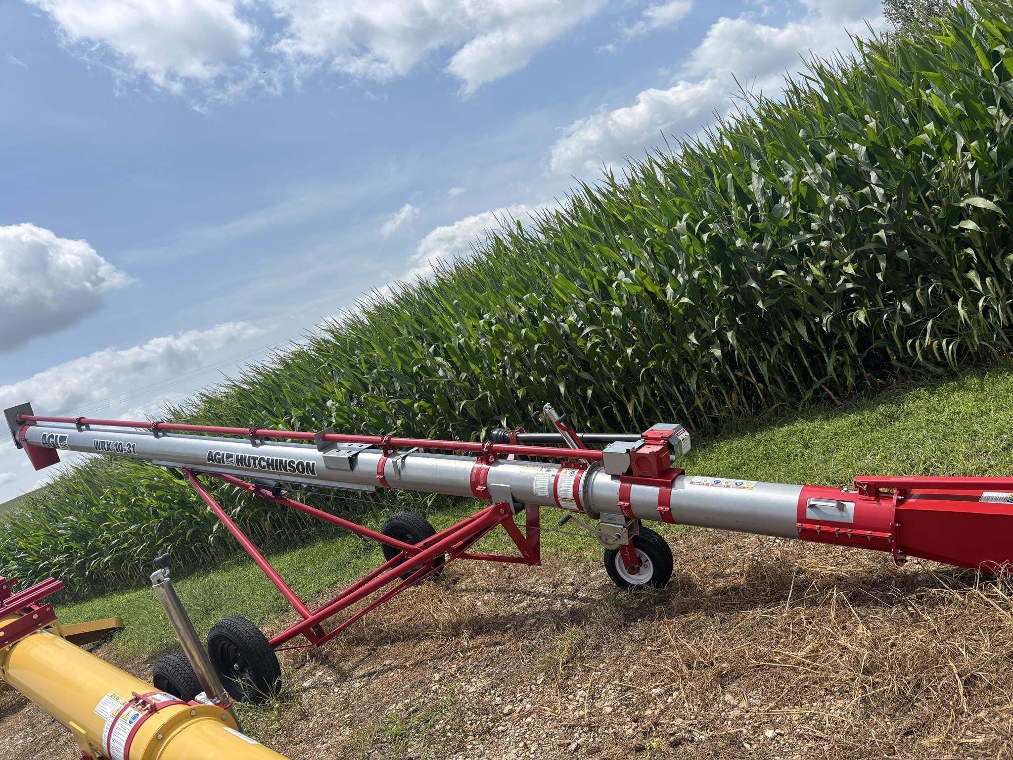 2023 Hutchinson WRX10-31 Augers and Conveyor