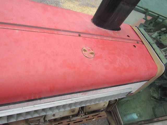 1975 Massey Ferguson 2805 Tractor