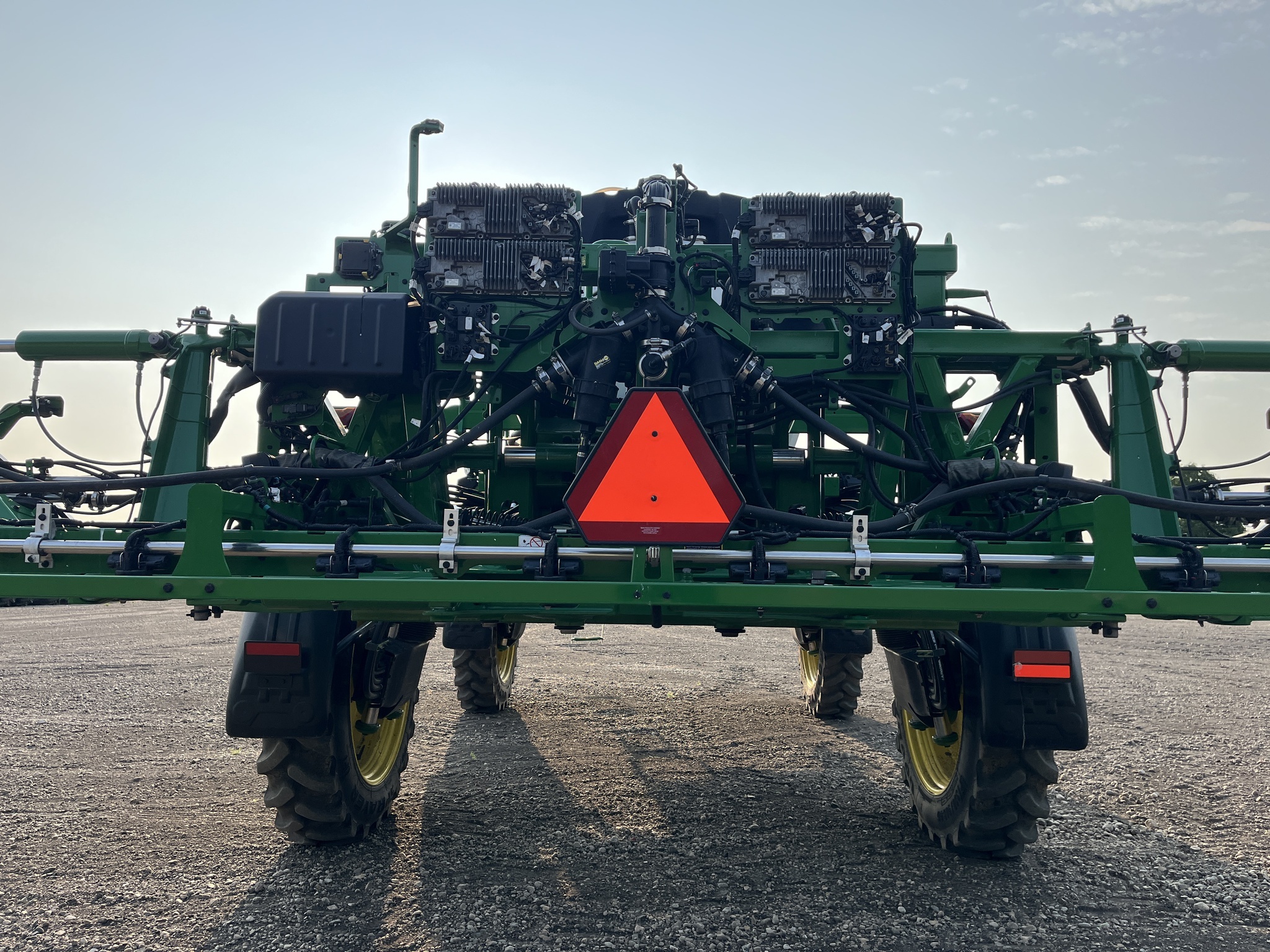 2025 John Deere 412R Self-Propelled Sprayer