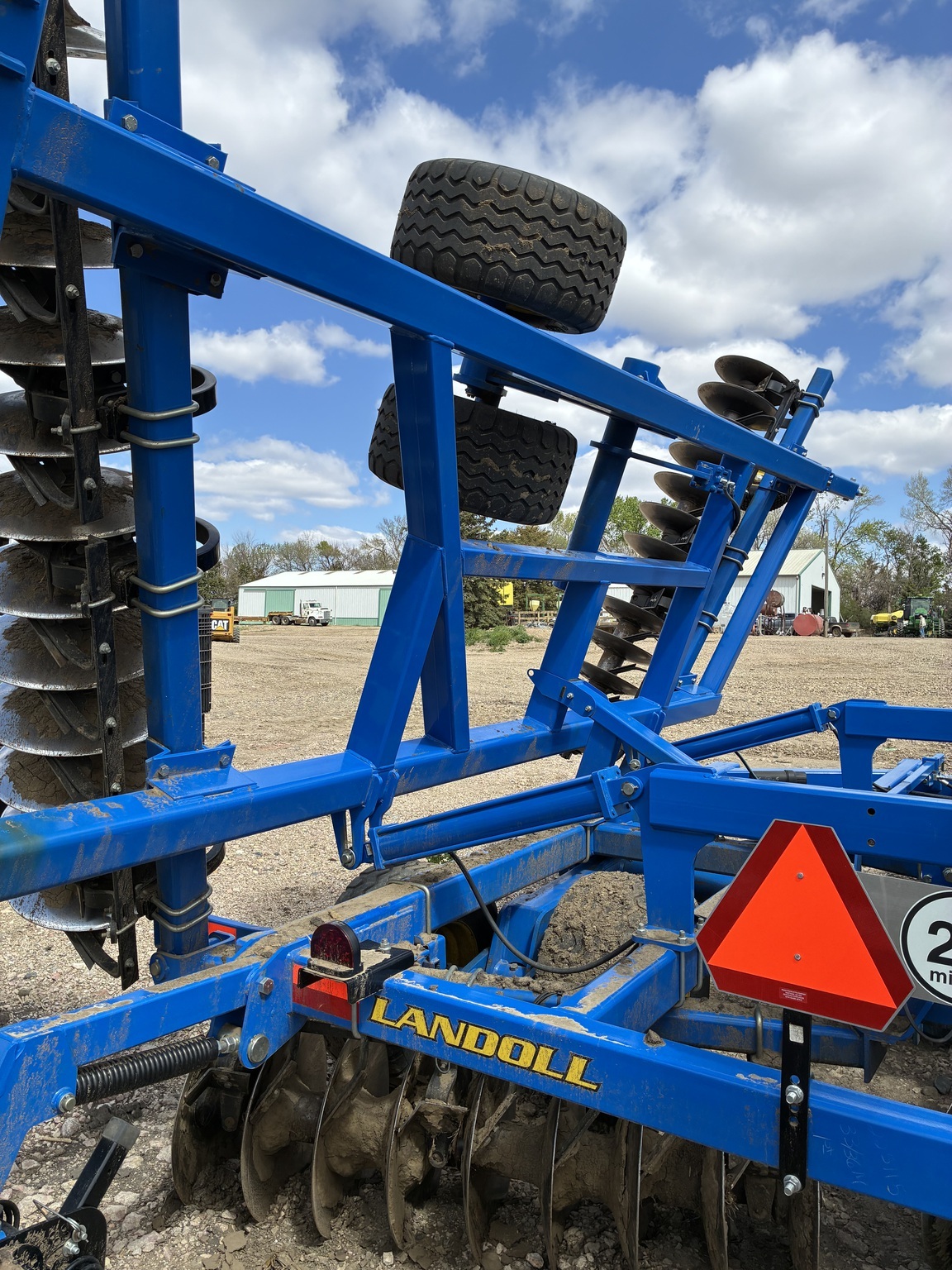 2022 Landoll 6231-33 Disk