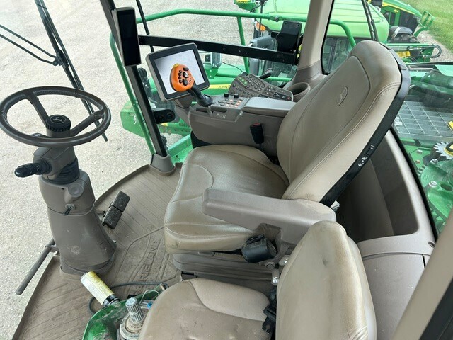 2021 John Deere 9900 Self-Propelled Forage Harvester