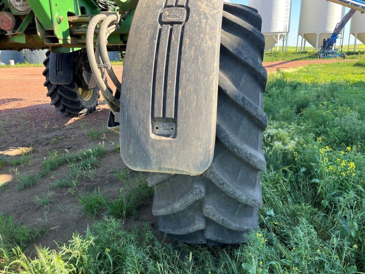 2009 John Deere 4830 Self-Propelled Sprayer