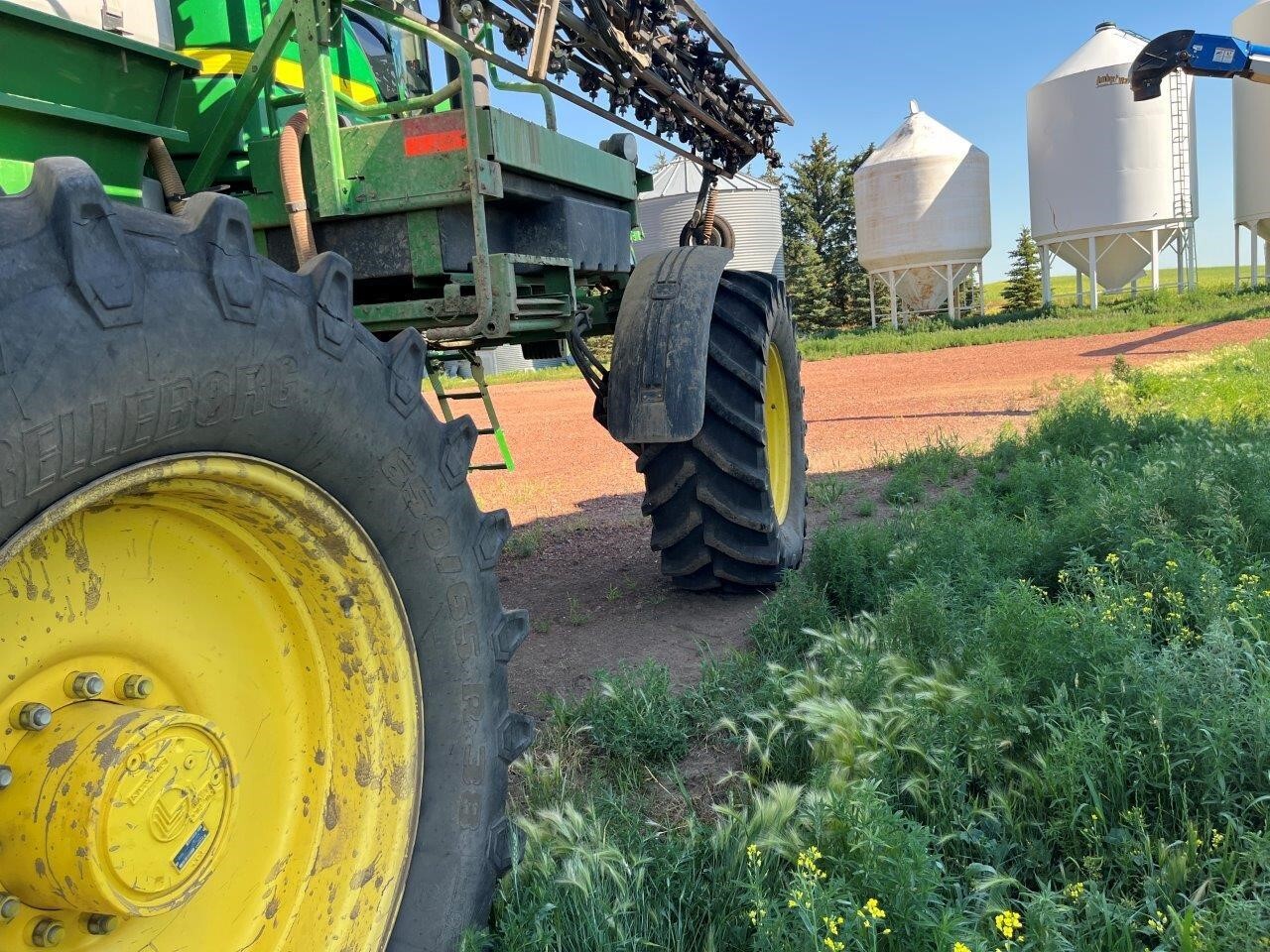 2009 John Deere 4830 Self-Propelled Sprayer
