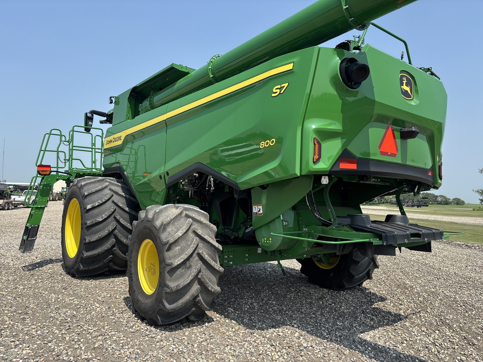 2025 John Deere S7 800 Combine