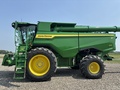 2025 John Deere S7 800 Combine