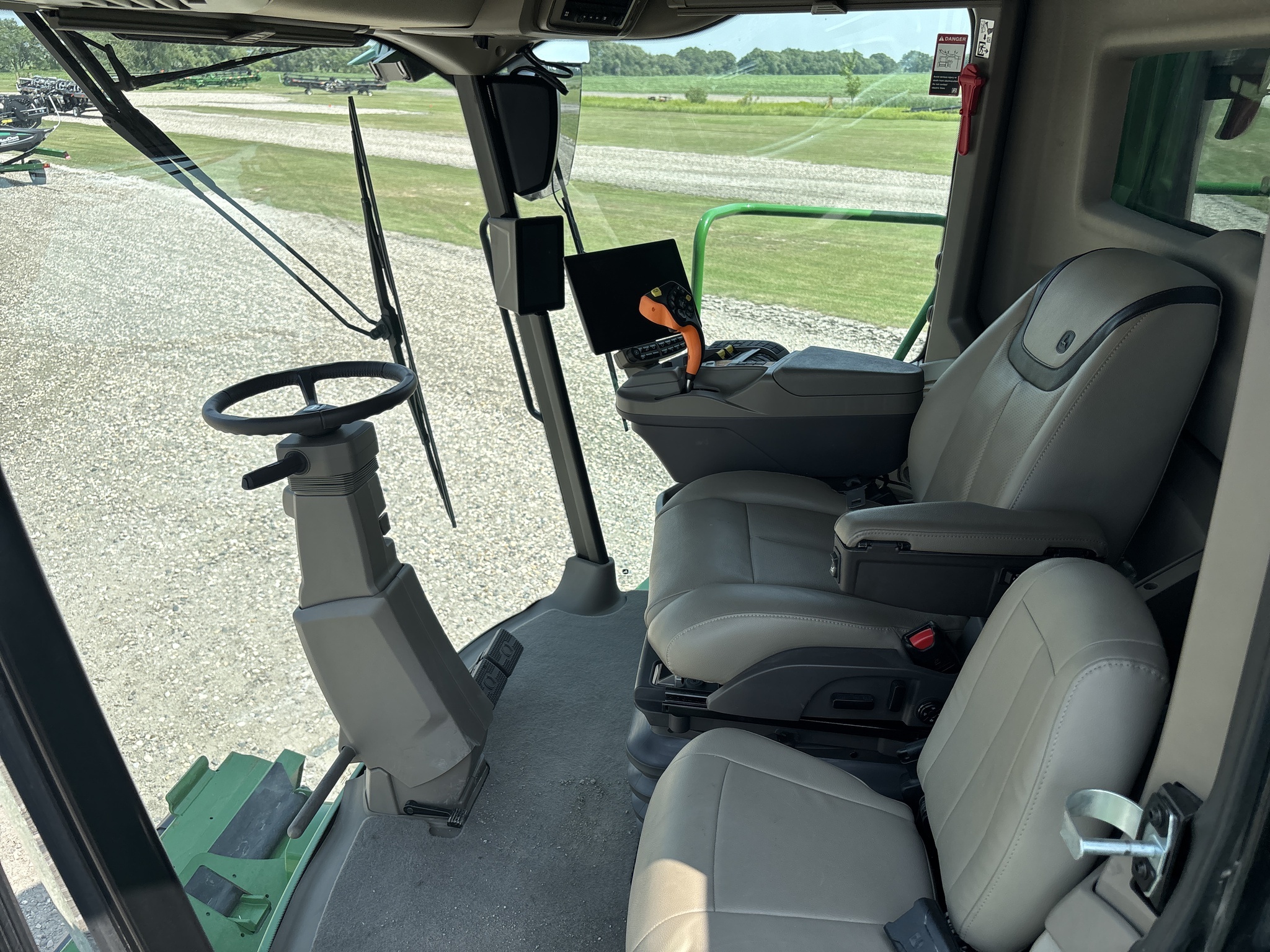 2025 John Deere S7 800 Combine