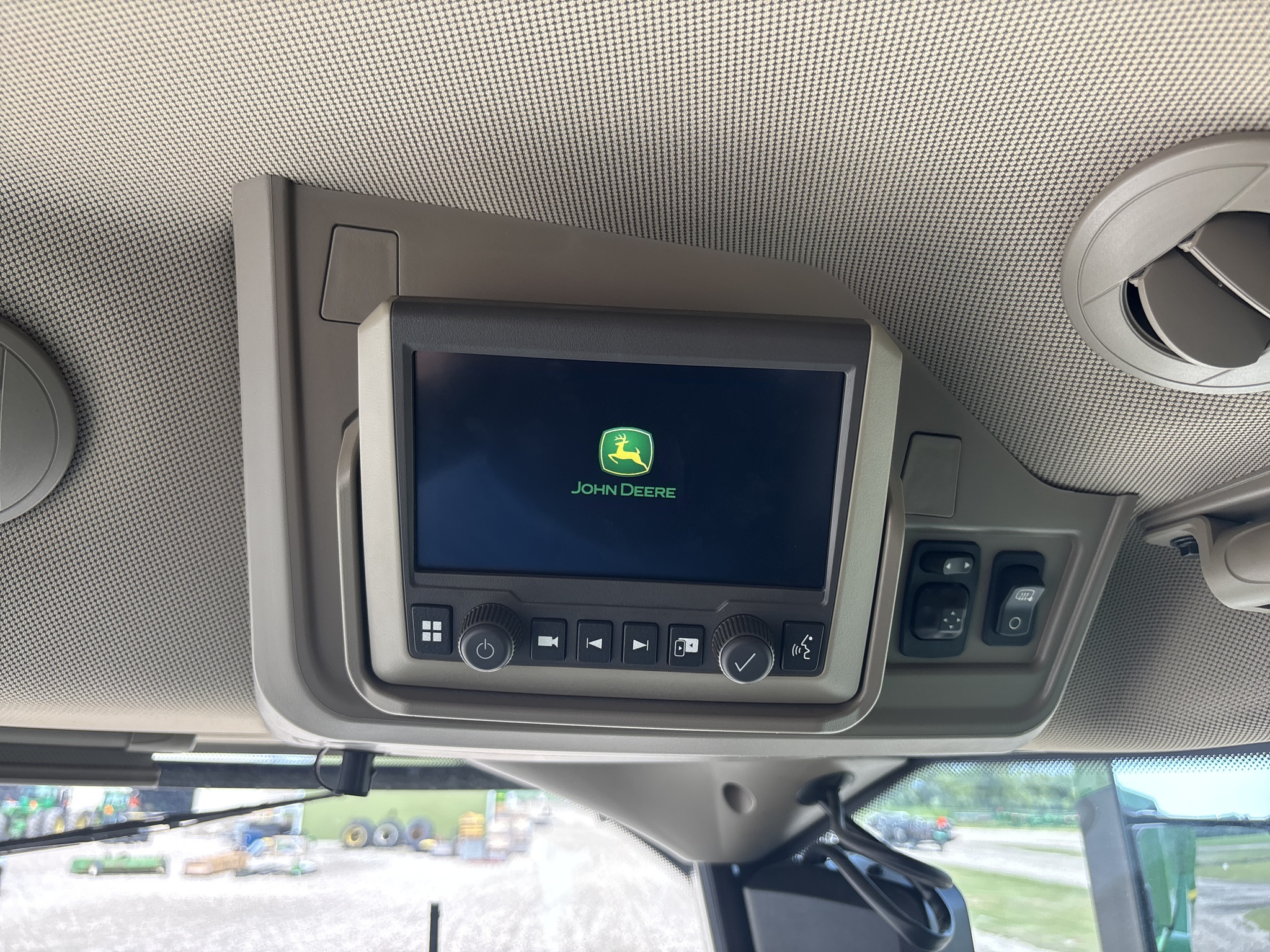 2025 John Deere S7 800 Combine