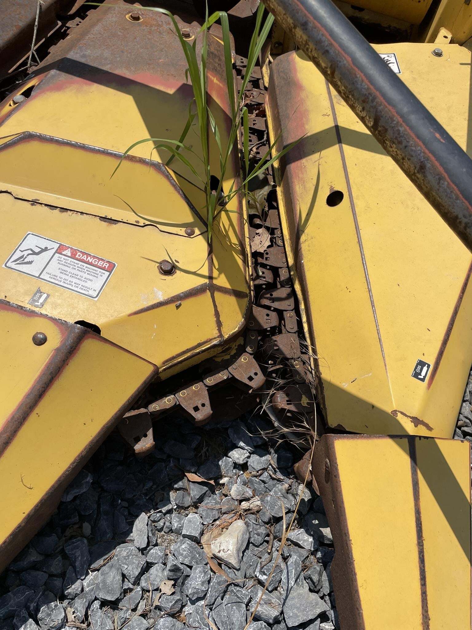  New Holland 3PN Pull-Type Forage Harvester
