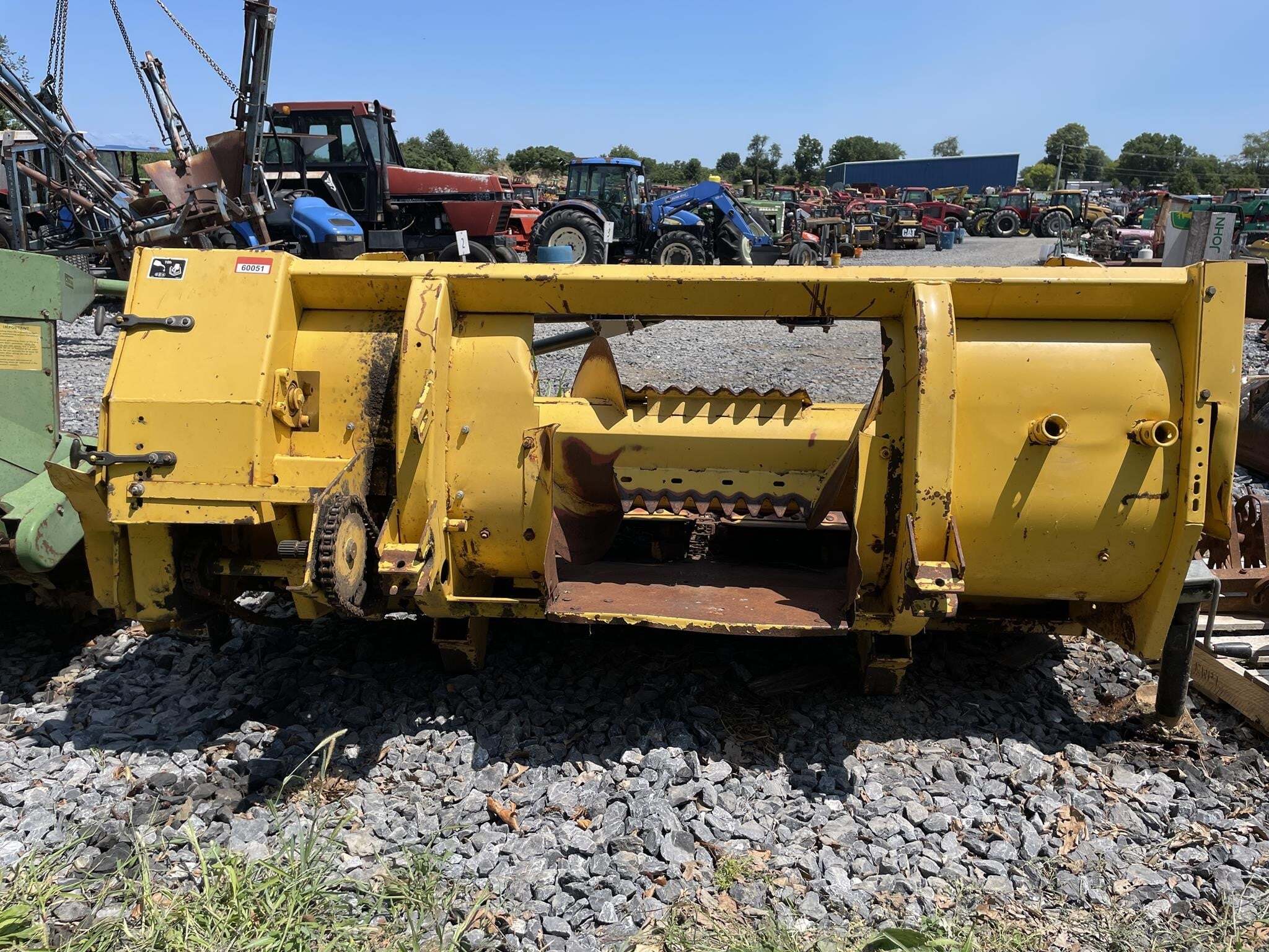  New Holland 3PN Pull-Type Forage Harvester