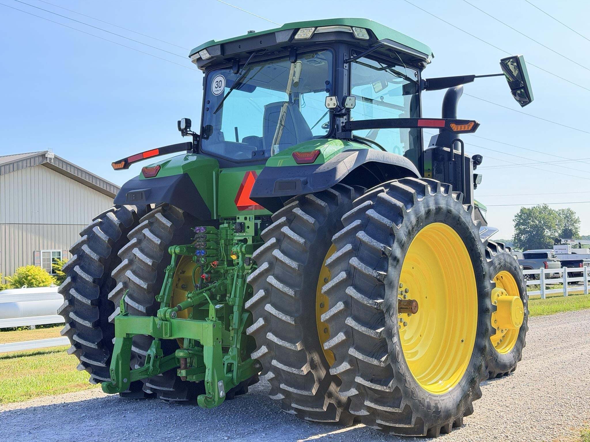 2022 John Deere 7R 330 Tractor