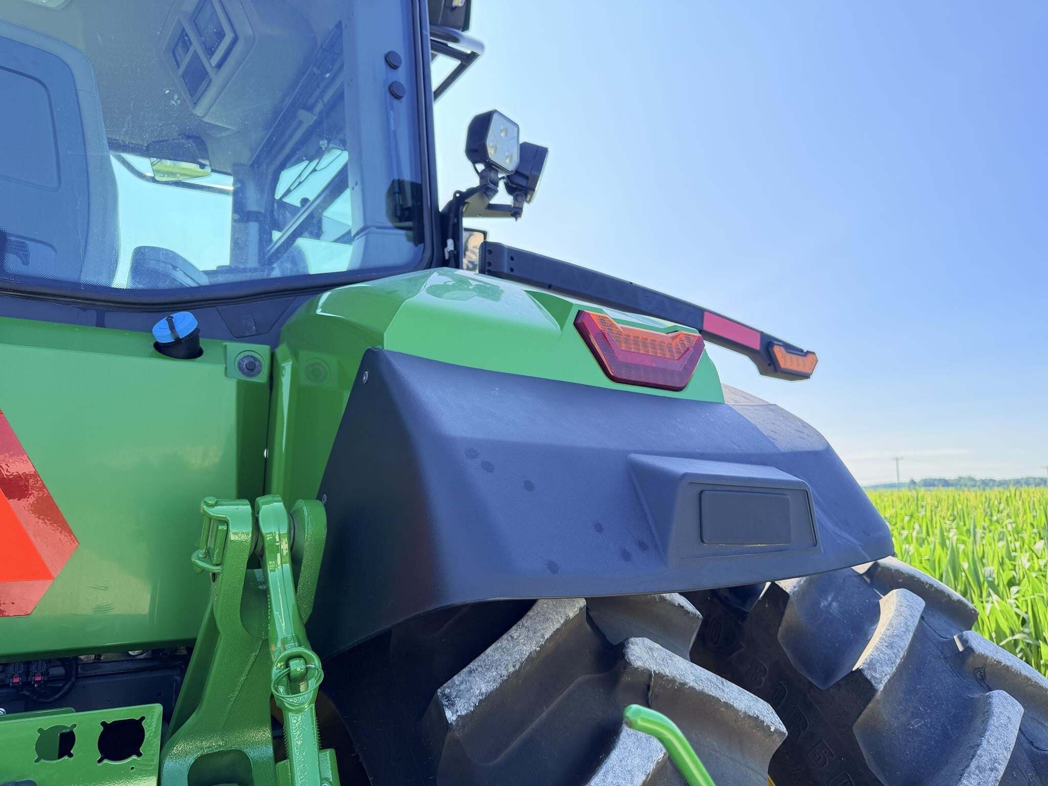2022 John Deere 7R 330 Tractor
