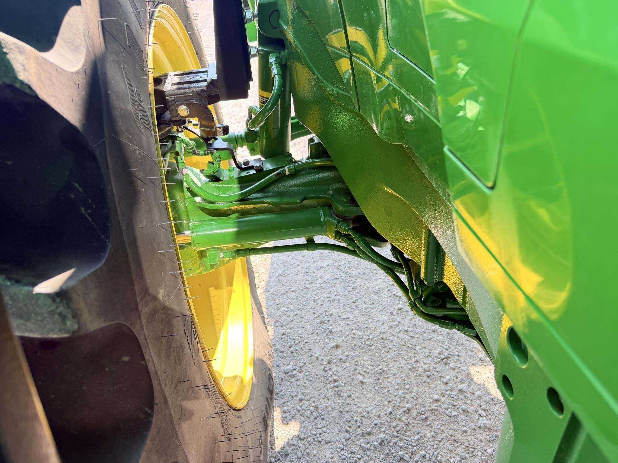 2022 John Deere 7R 330 Tractor