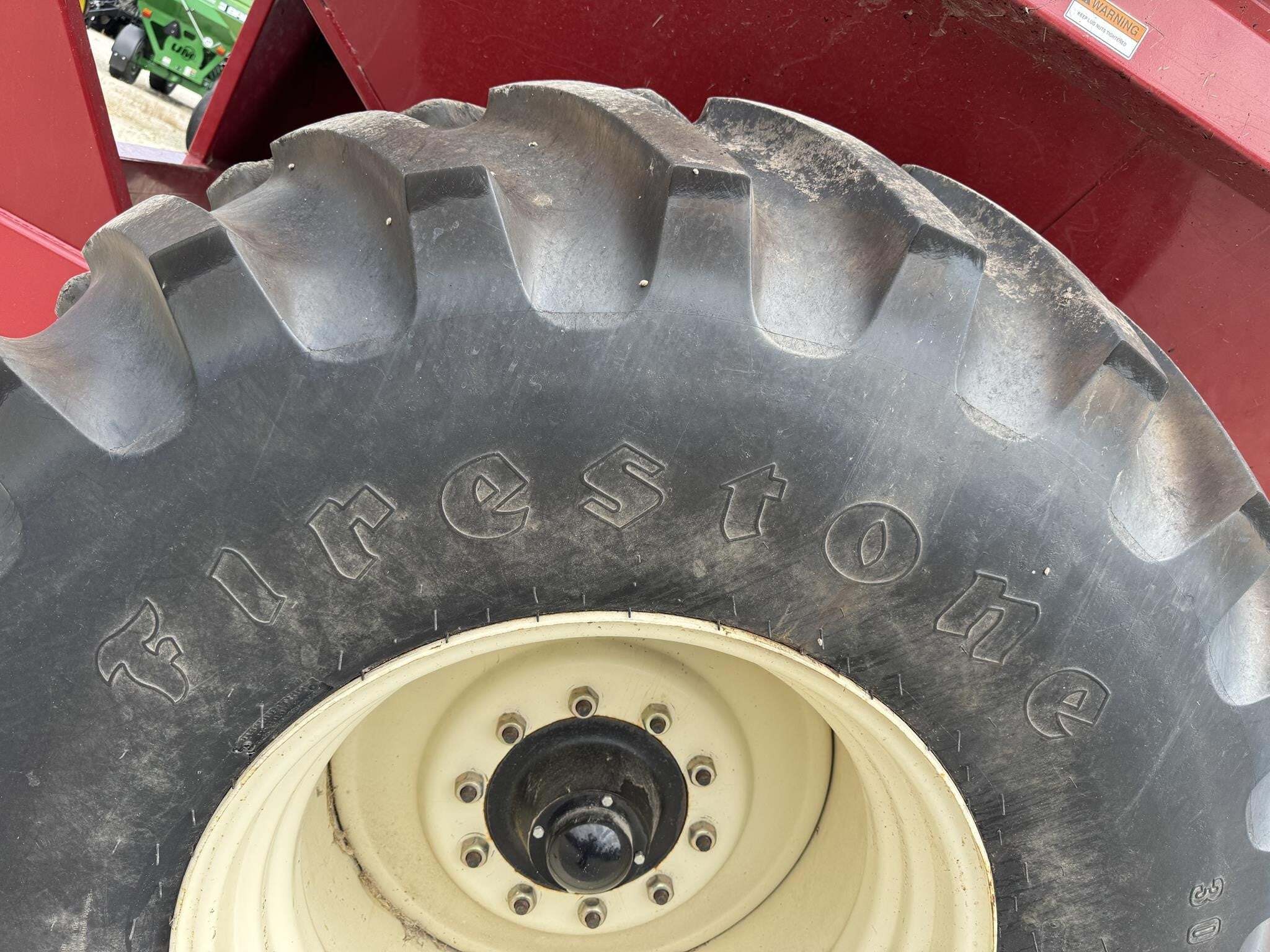  J&M 750-18 Grain Cart