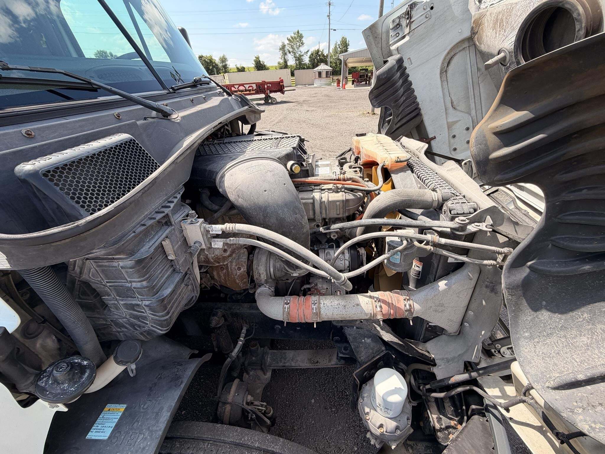 2016 Freightliner Cascadia 125 Semi Trucks/Trailer