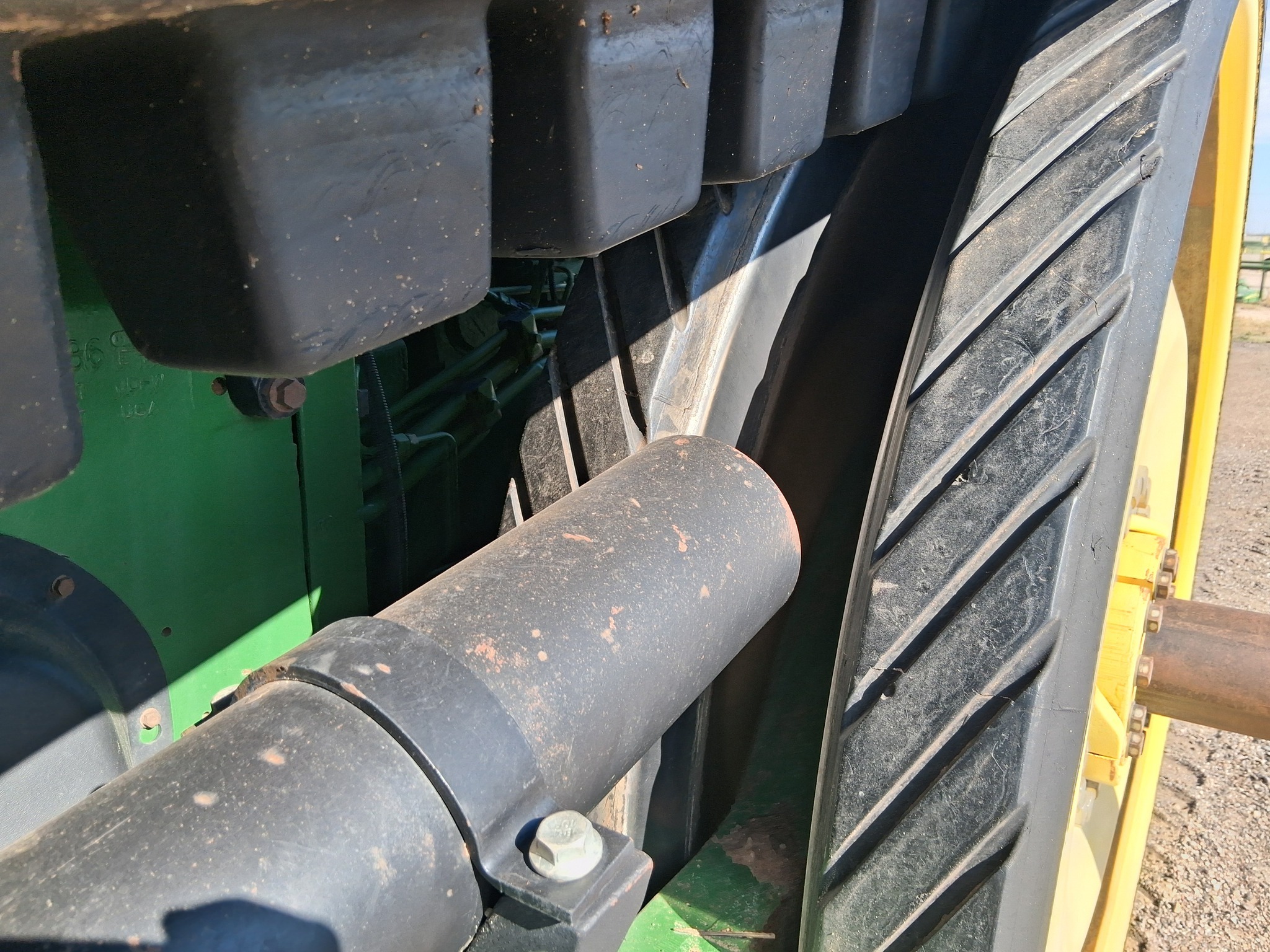 2015 John Deere 8370RT Tractor