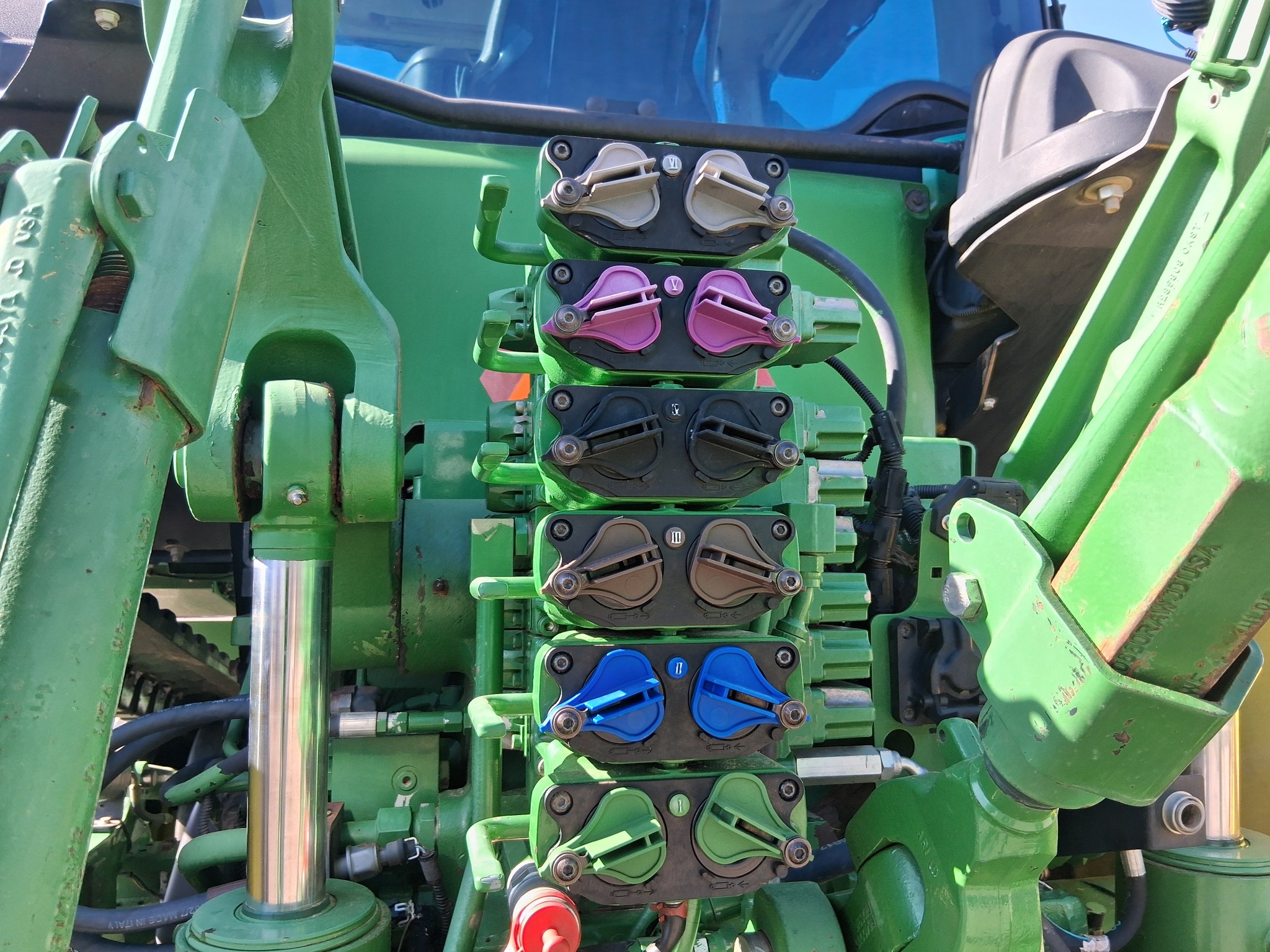 2015 John Deere 8370RT Tractor