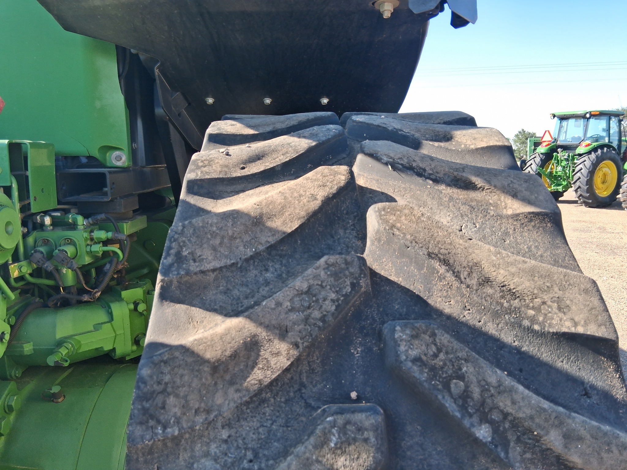 2015 John Deere 8370RT Tractor