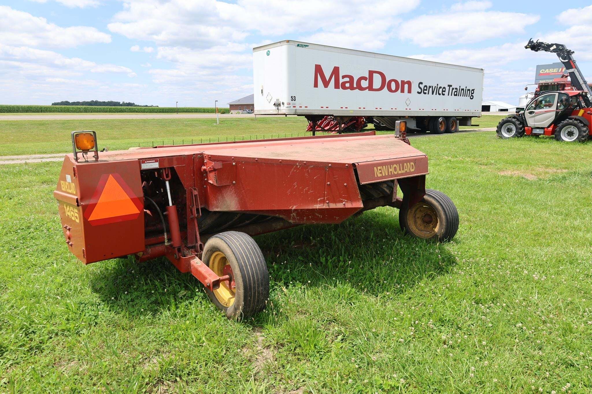 2005 New Holland 1465 Mower Conditioner
