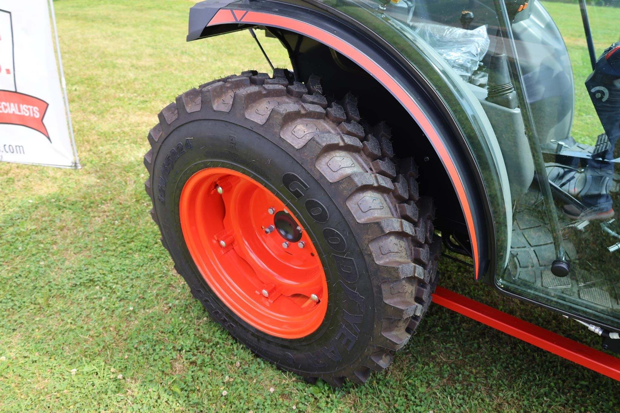 2026 Kioti DK4720SEH CAB Tractor