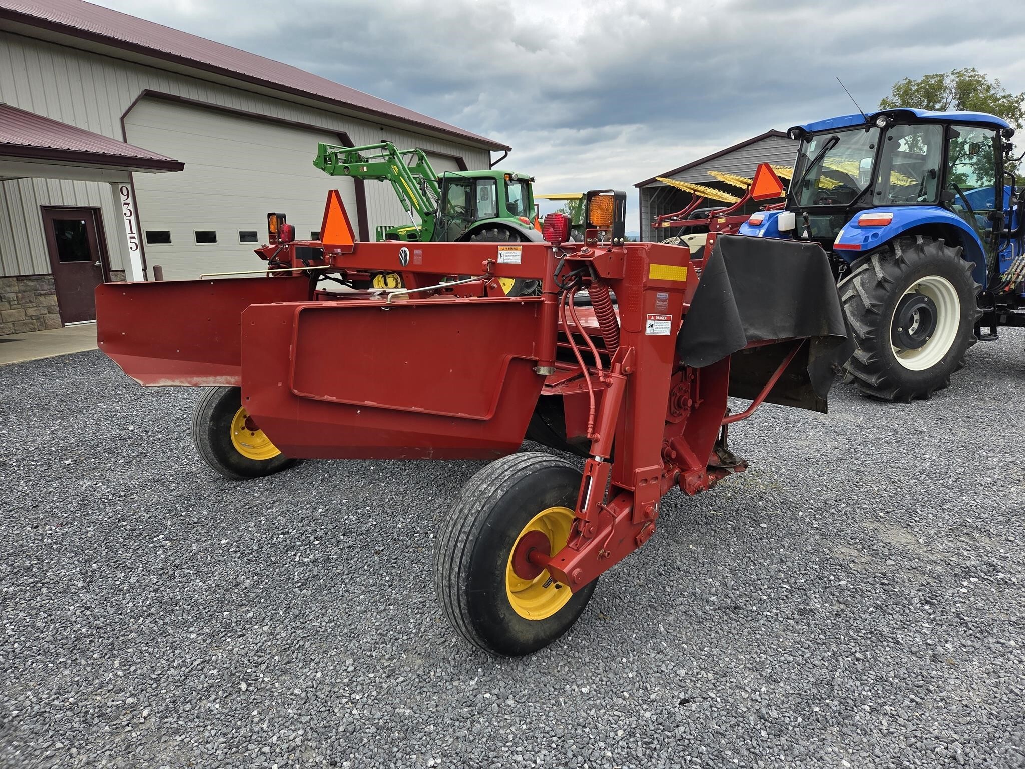 2009 New Holland H7230 Mower Conditioner