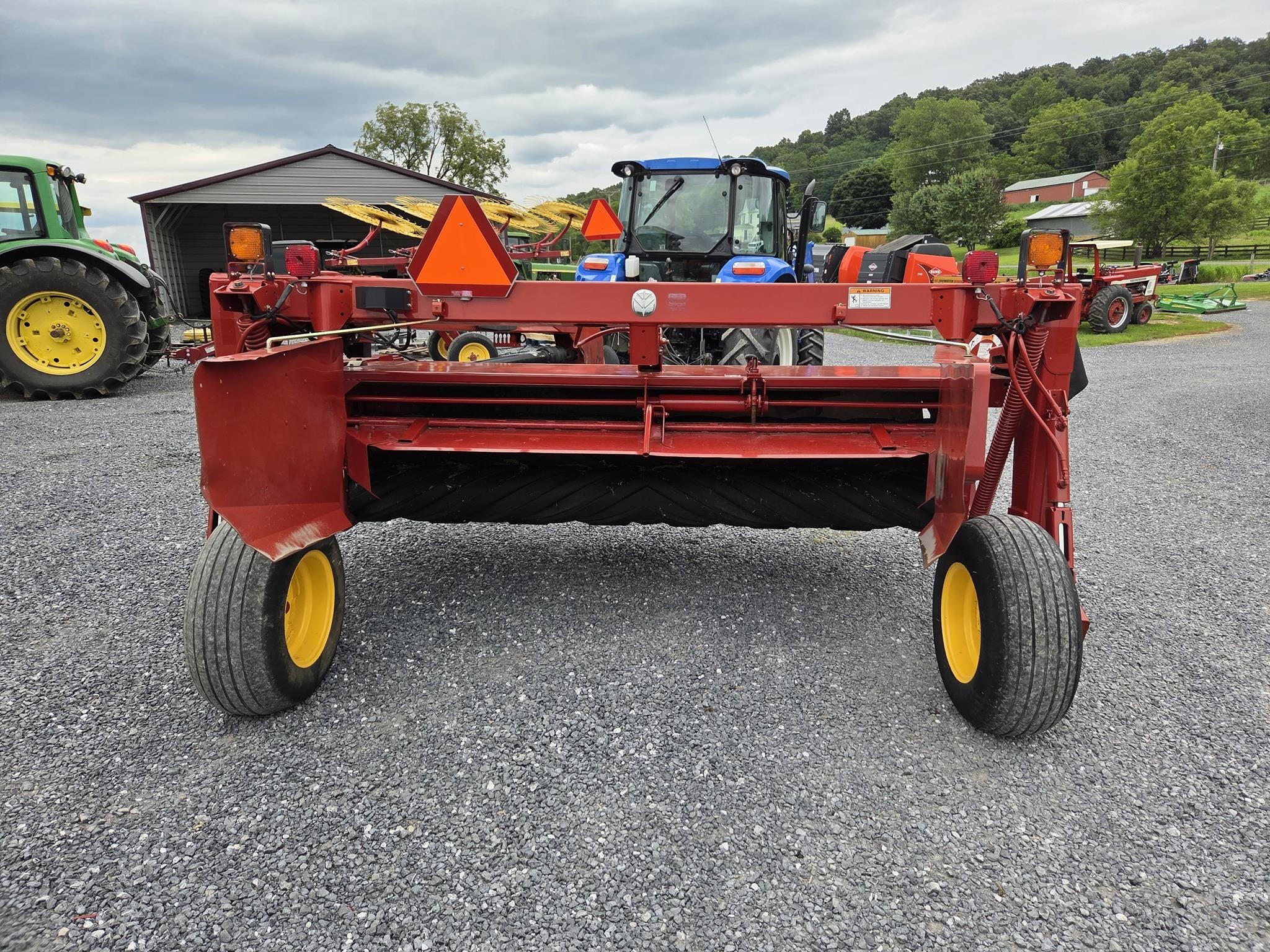 2009 New Holland H7230 Mower Conditioner