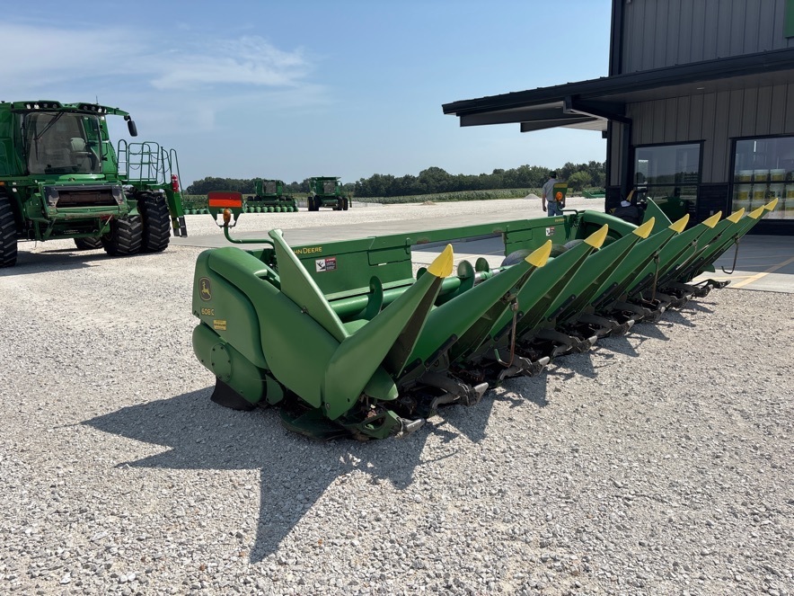 2009 John Deere 608C StalkMaster Corn Head
