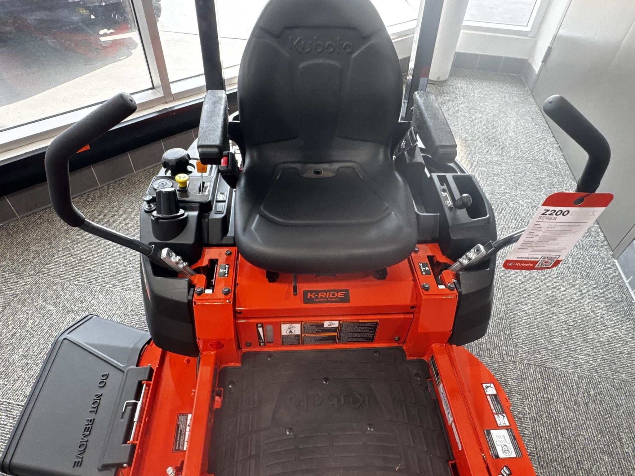  Kubota Z232 Lawn Mower
